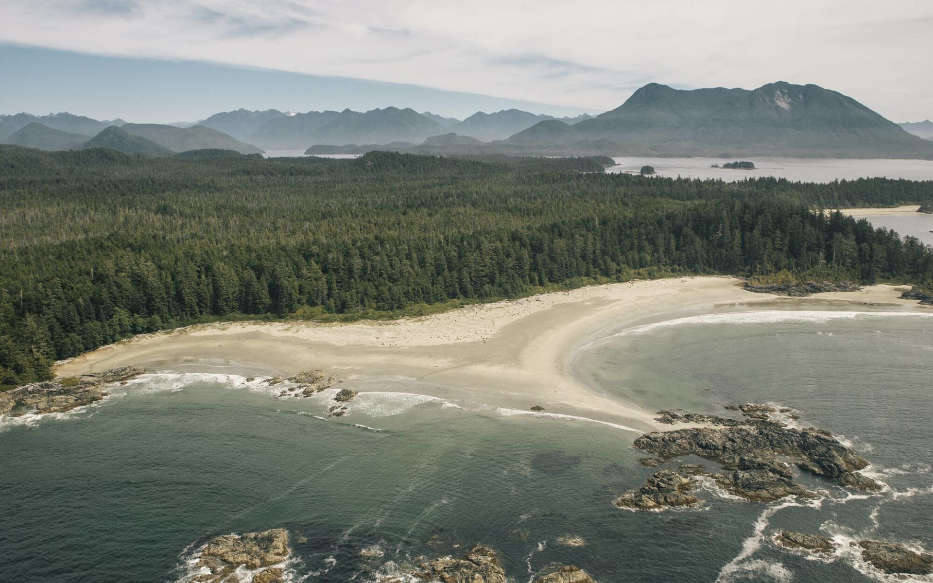 The Infinite Coast ab Vancouver: Tofino The Infinite Coast ab Vancouver: Tofino