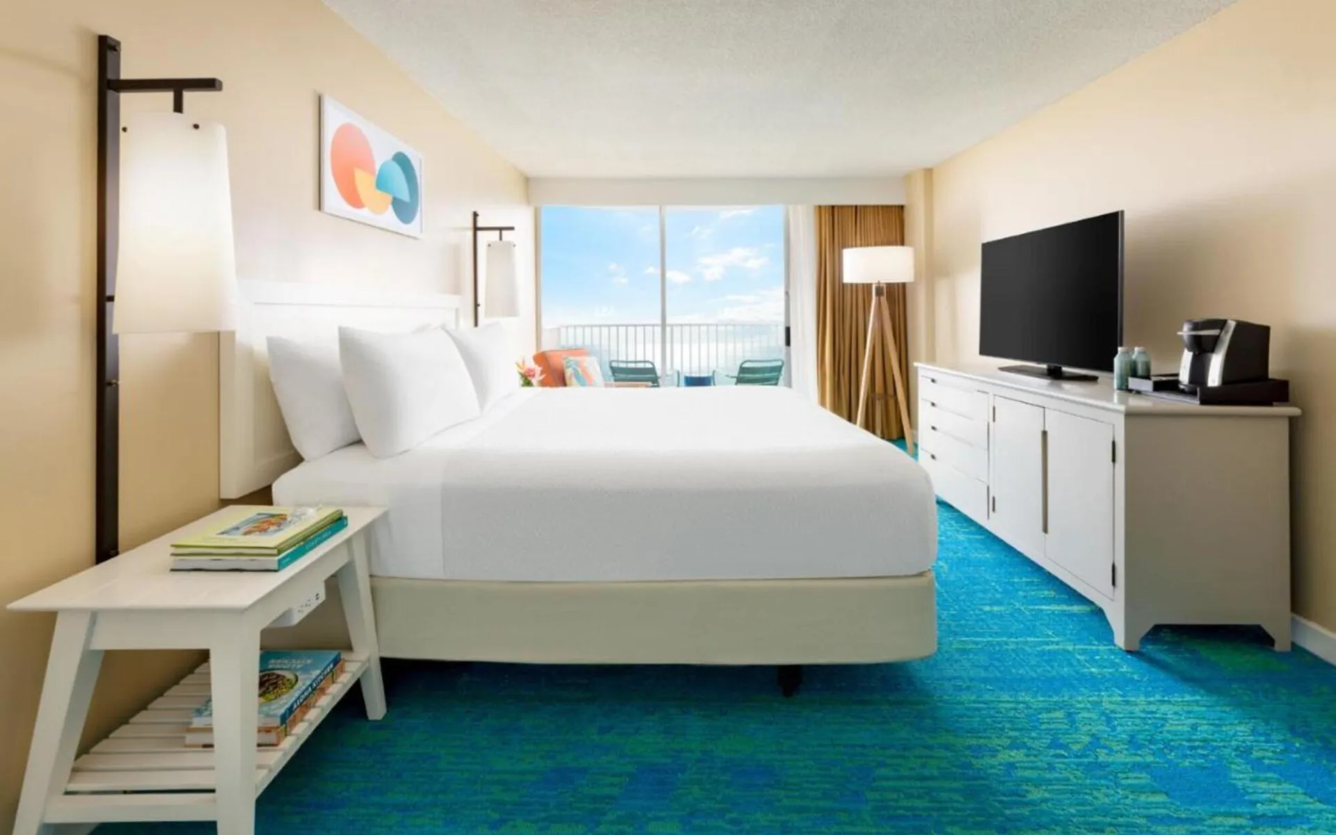 The Twin Fin in Honolulu: twinfinroom-huge The Twin Fin in Honolulu: twinfinroom-huge