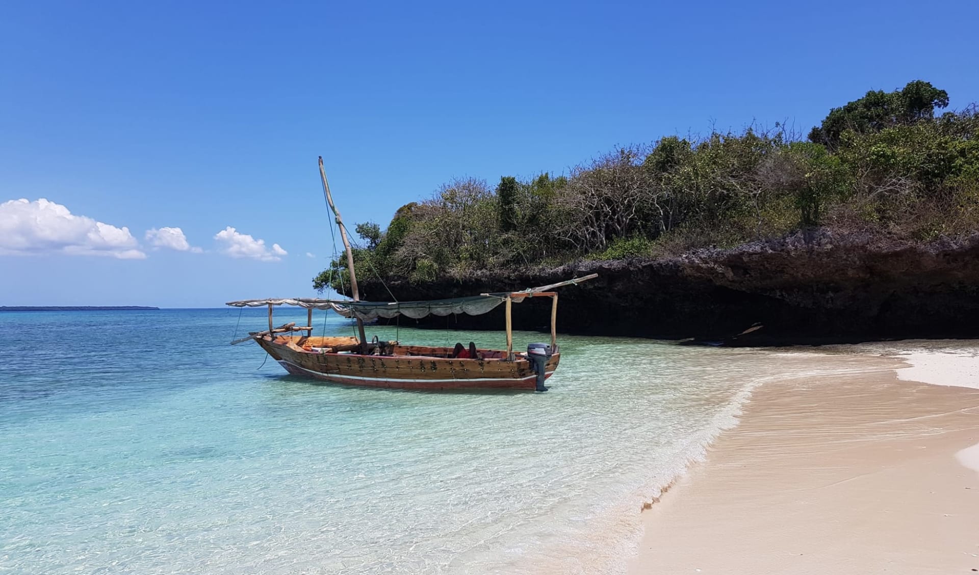 Fumba Beach Lodge in Zanzibar Südküste: Dhow Boat Fumba Beach Lodge in Zanzibar Südküste: Dhow Boat
