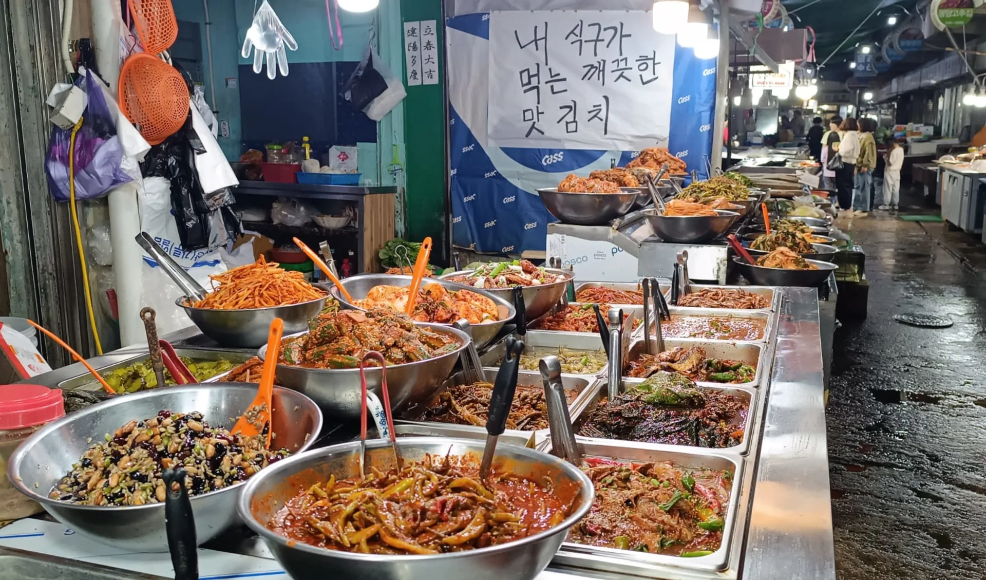 Mietwagen Rundreise «Südliches Korea» ab Seoul: All sorts of Kimichi at a market Mietwagen Rundreise «Südliches Korea» ab Seoul: All sorts of Kimichi at a market