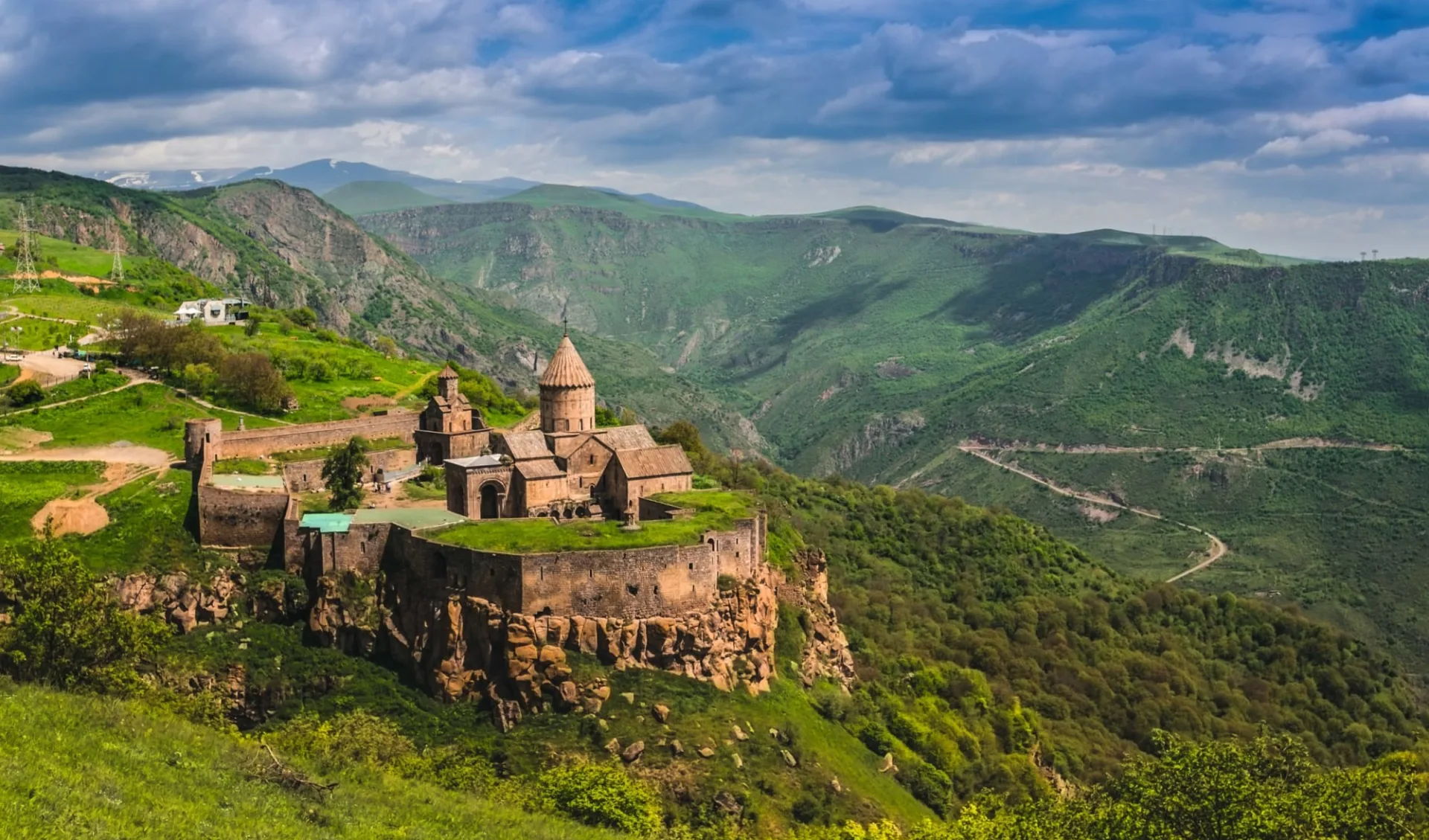 Armenien in seiner vollen Pracht ab Yerewan: Armenien_Tatev_shutterstock_428019163_Alexey Mashtakov