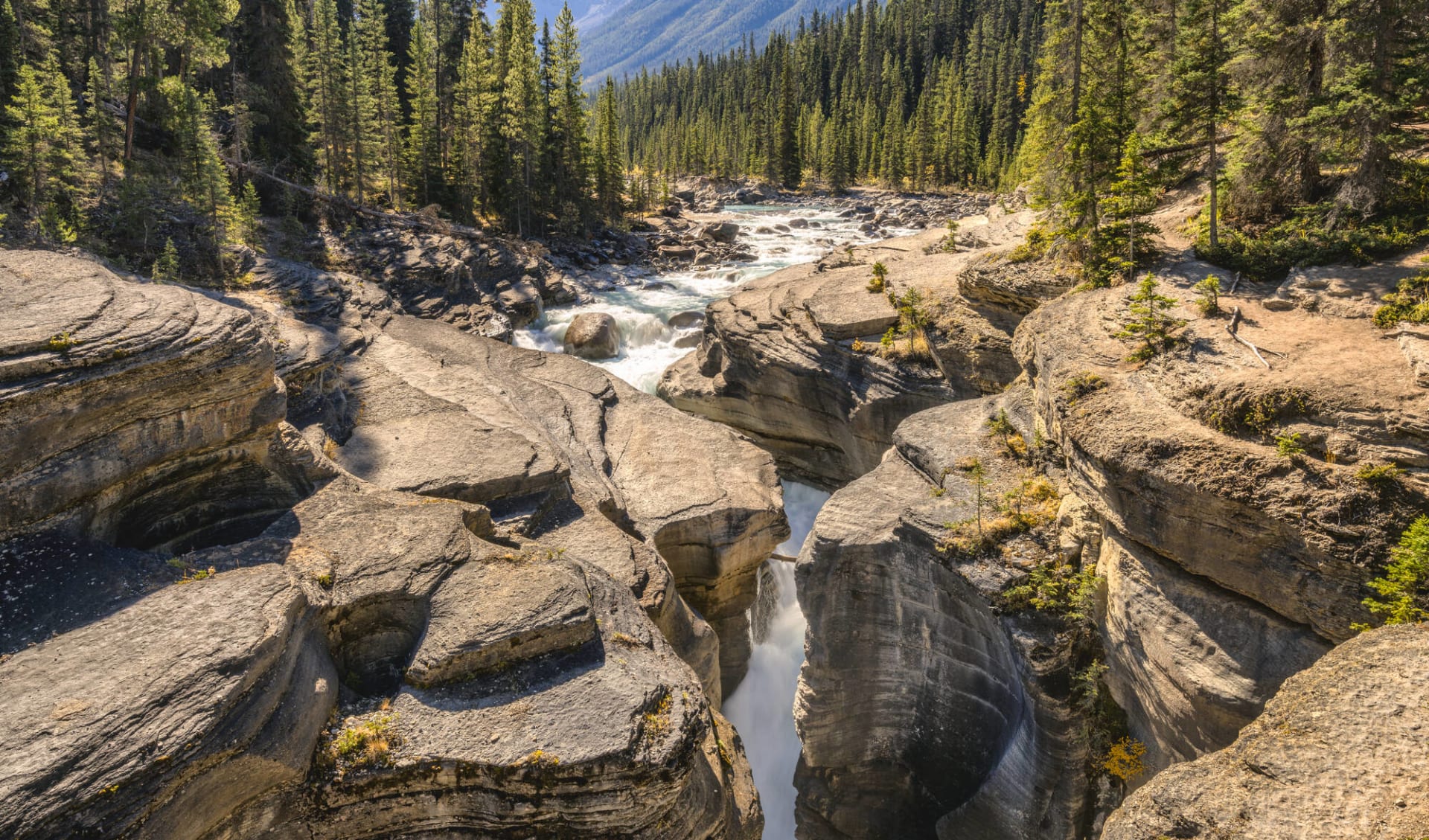 Westkanada per Zug & Schiff (individuell) ab Vancouver: BanffNP_MstayaCanyon_Kanada_