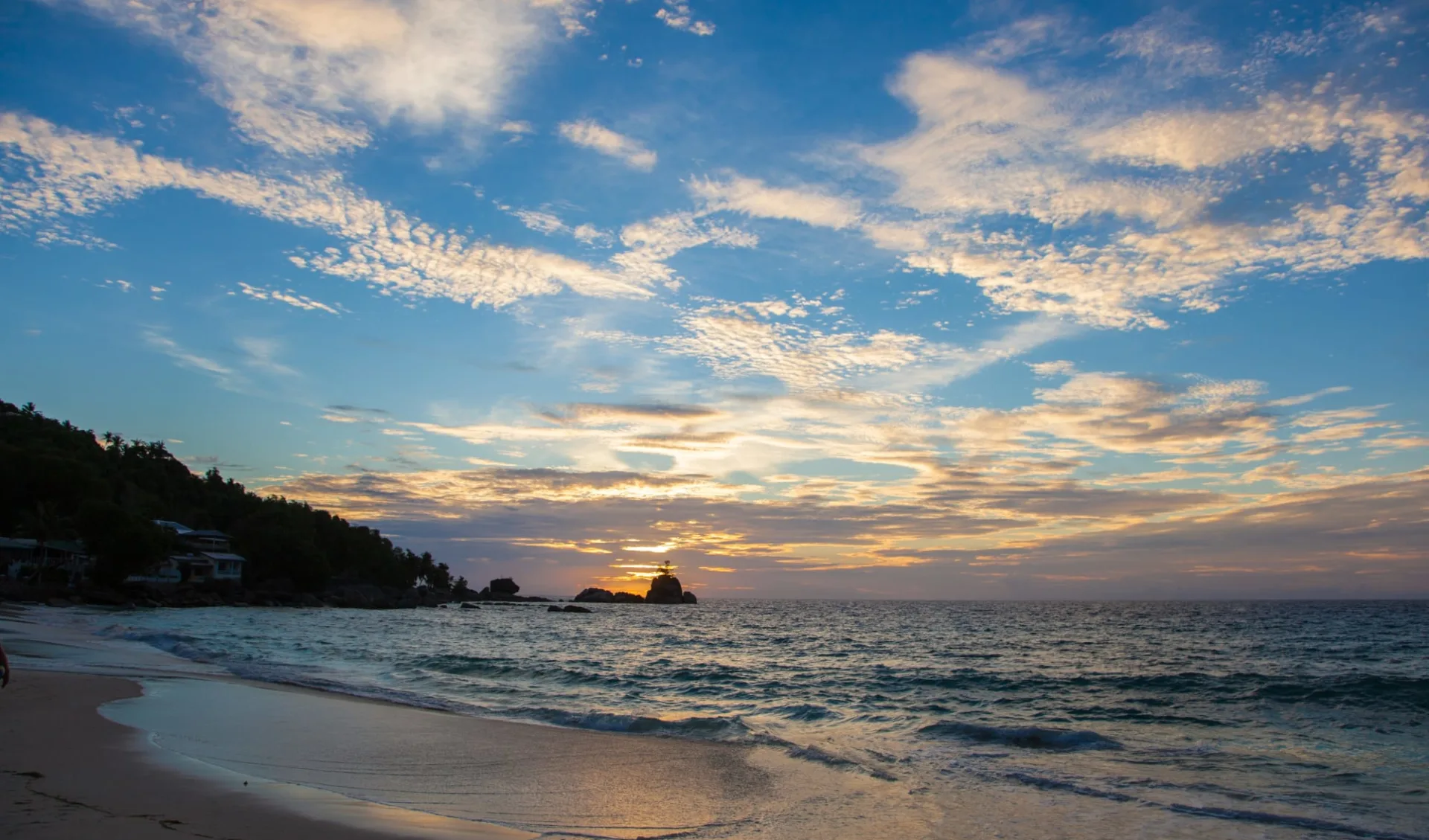 Anse Soleil Beachcomber in Mahé: beach: 