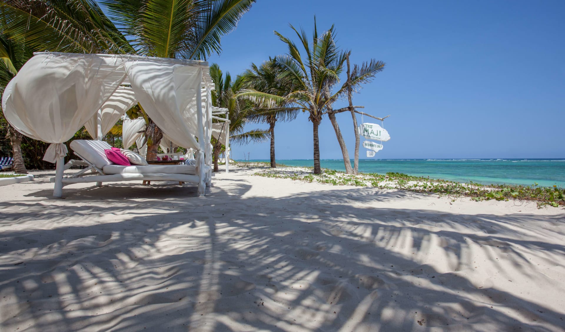 The Maji Beach Boutique Hotel in Diani Beach: beach: 