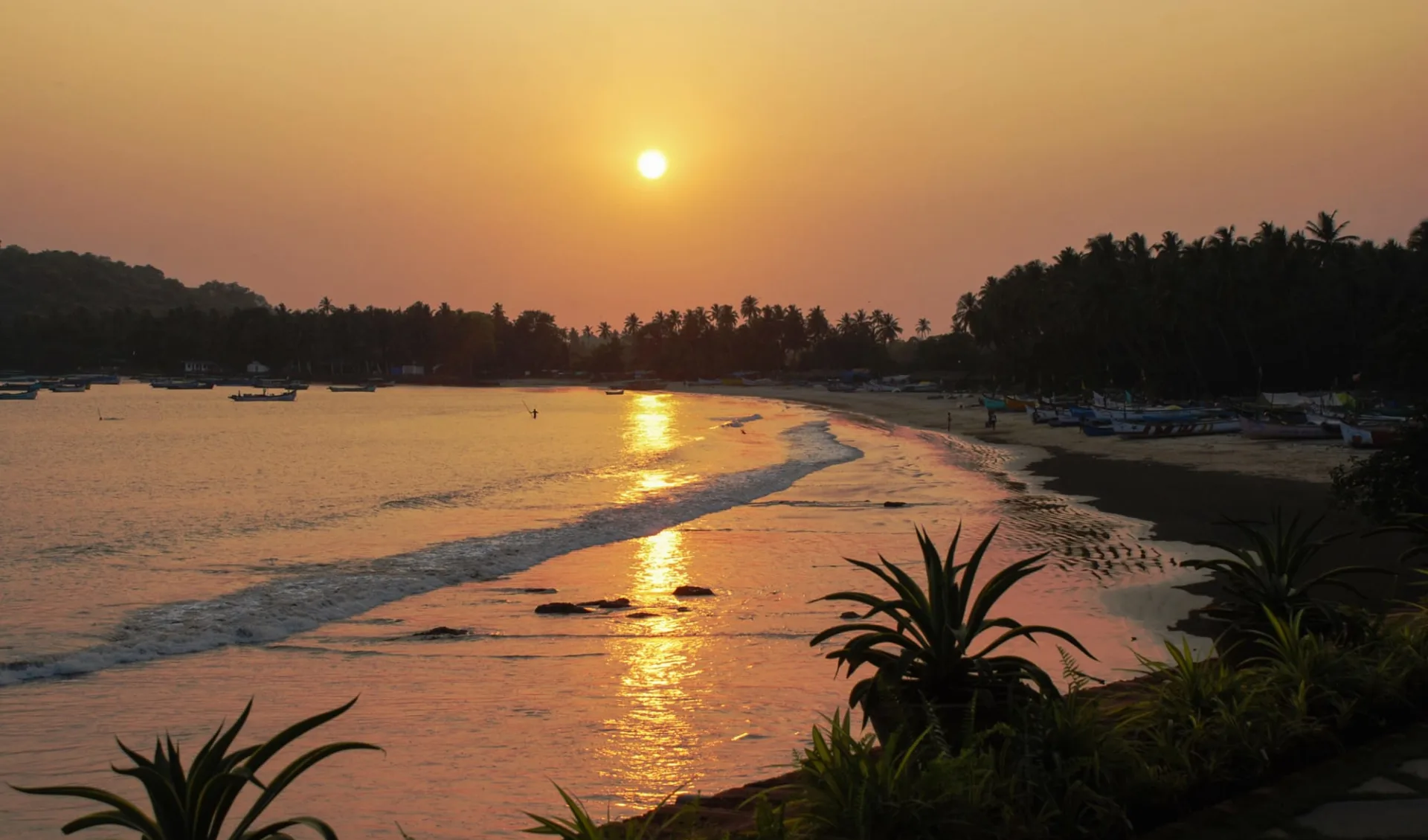 Ahilya by the Sea in Goa: Beach at Sunset Ahilya by the Sea in Goa: Beach at Sunset
