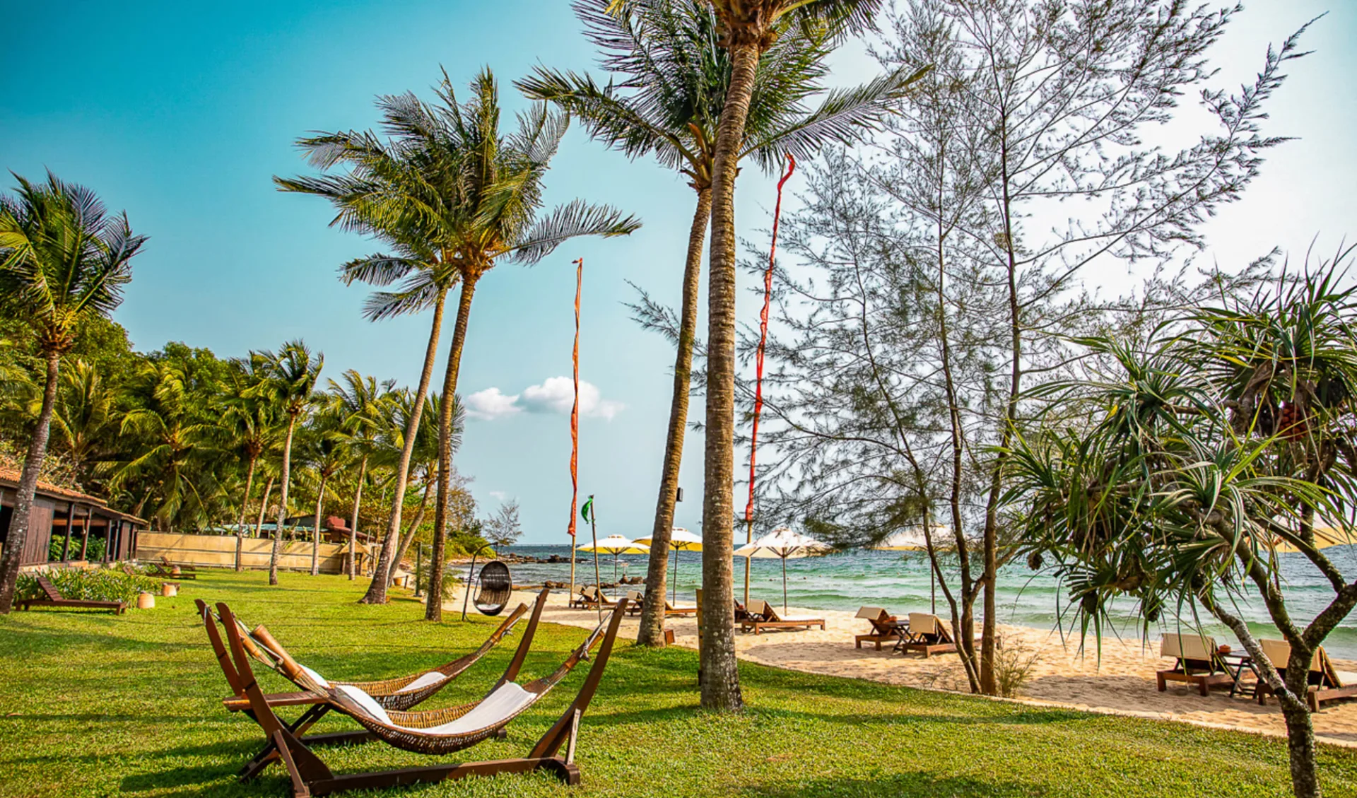 Chen Sea Resort & Spa in Phu Quoc:  Garden and beach