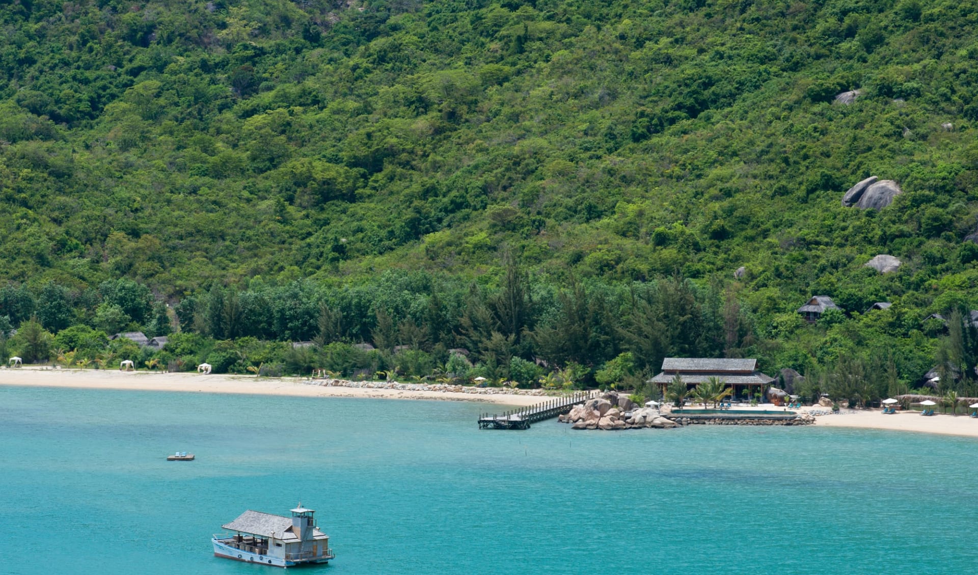 L'Alya Ninh Van Bay in Nha Trang: L Alya Ninh Van Bay L'Alya Ninh Van Bay in Nha Trang: L Alya Ninh Van Bay