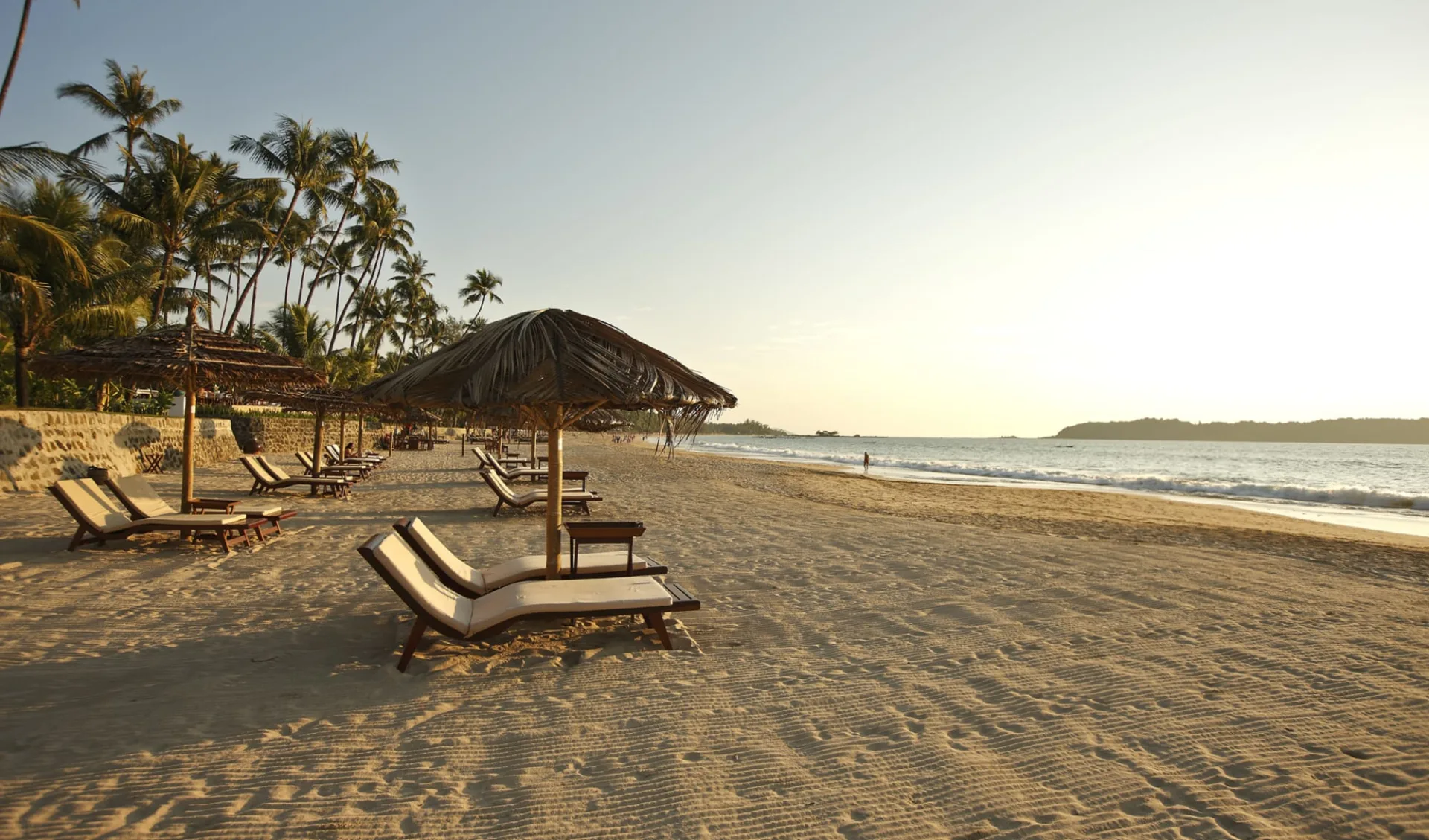 Ngapali Bay Villas & Spa: Private Beach Area Ngapali Bay Villas & Spa: Private Beach Area