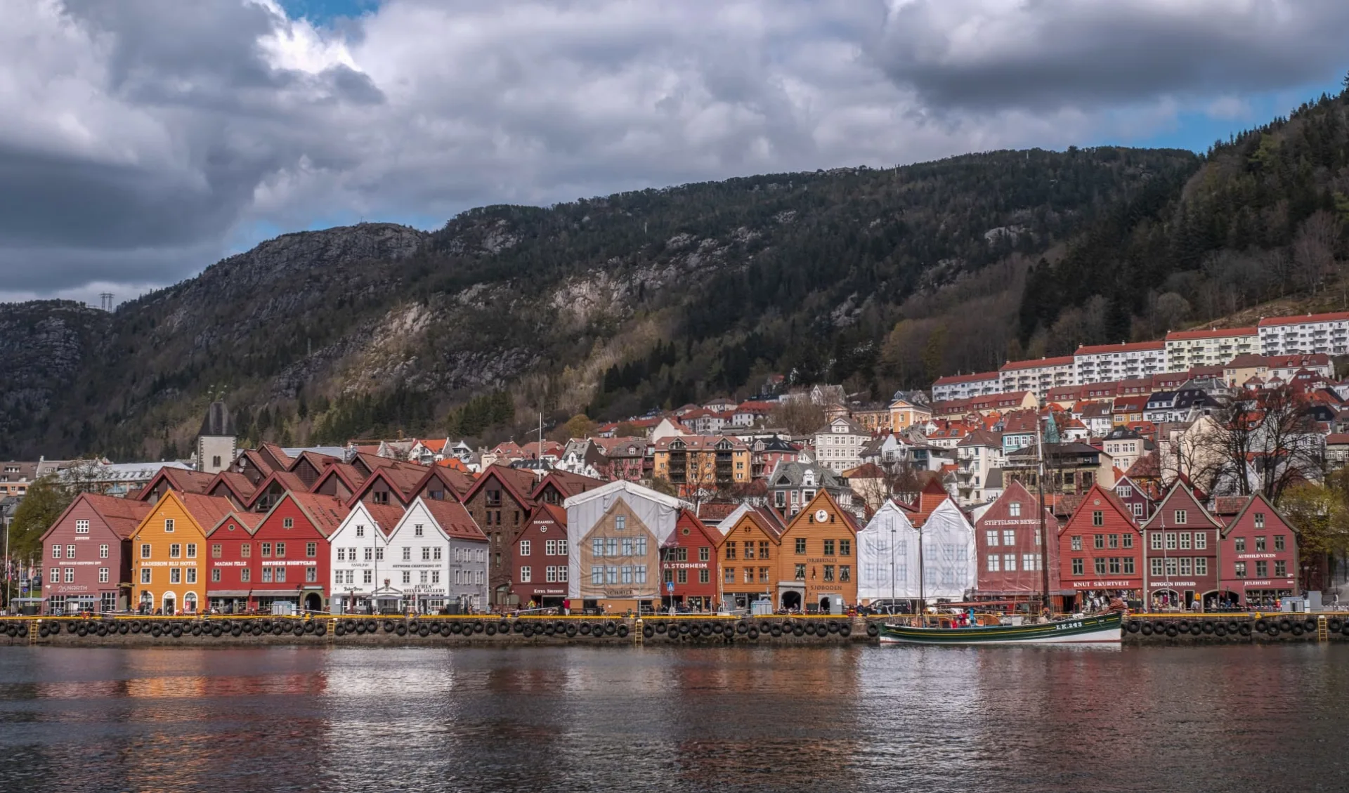 Die Spitzbergen-Linie ab Bergen: Bryggen_Bergen_Norwegen_©Tommy_Simonsen