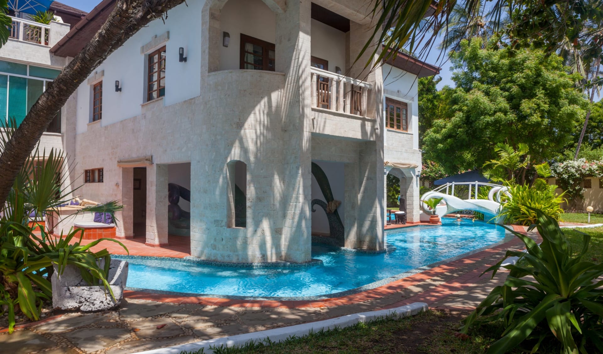 The Maji Beach Boutique Hotel in Diani Beach: exterior: 