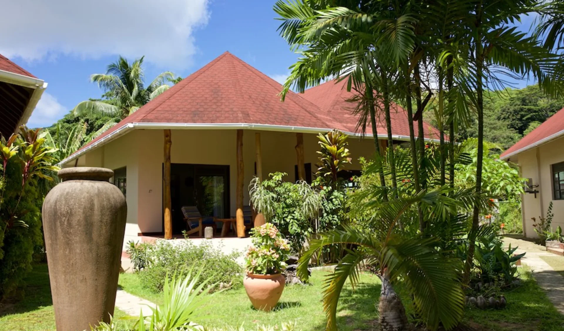 Les Lauriers Eco Hotel in Praslin: exterior: