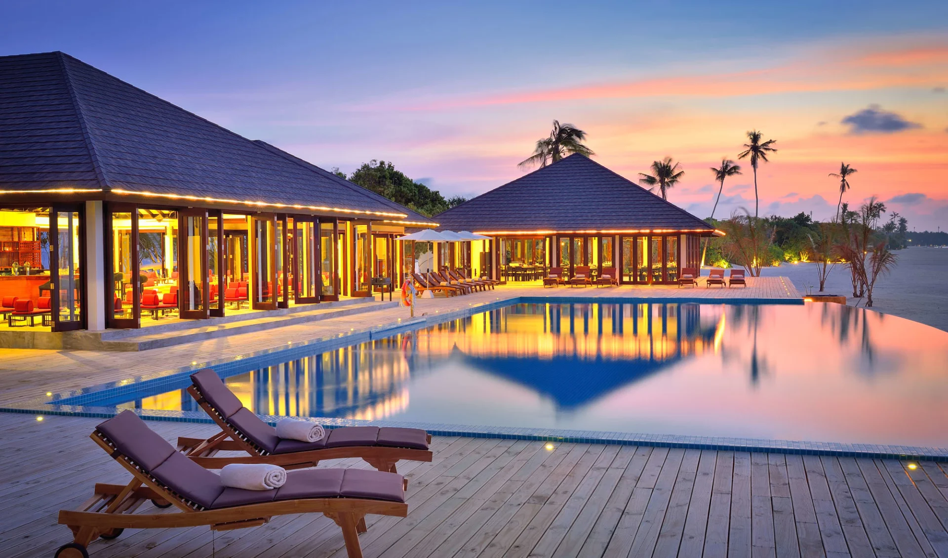 Atmosphere Kanifushi Maldives in Lhaviyani-Atoll: exterior: 