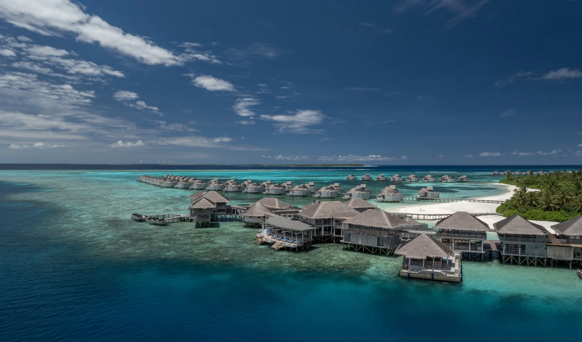 Six Senses Laamu in Laamu-Atoll: exterior: Six Senses Laamu in Laamu-Atoll: exterior: