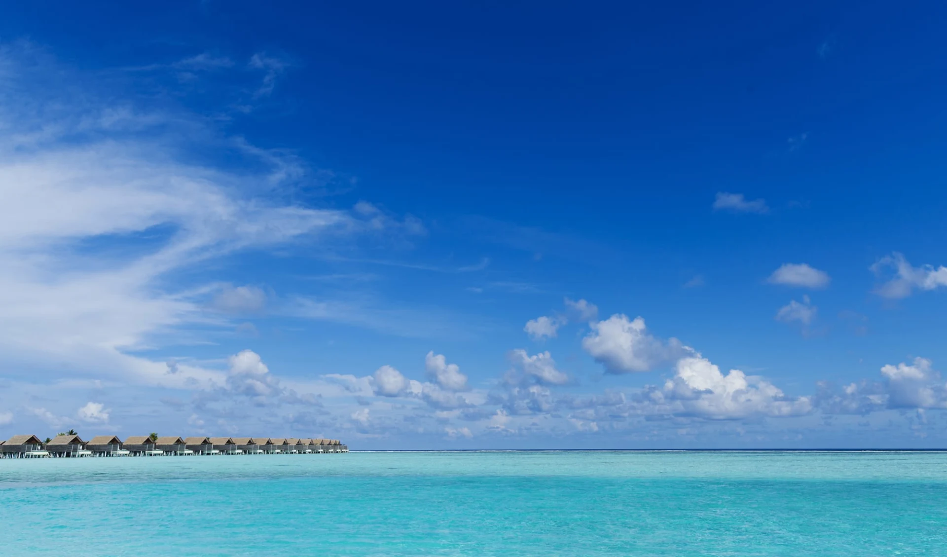 Niyama Private Islands Maldives in Dhaalu-Atoll: exterior: