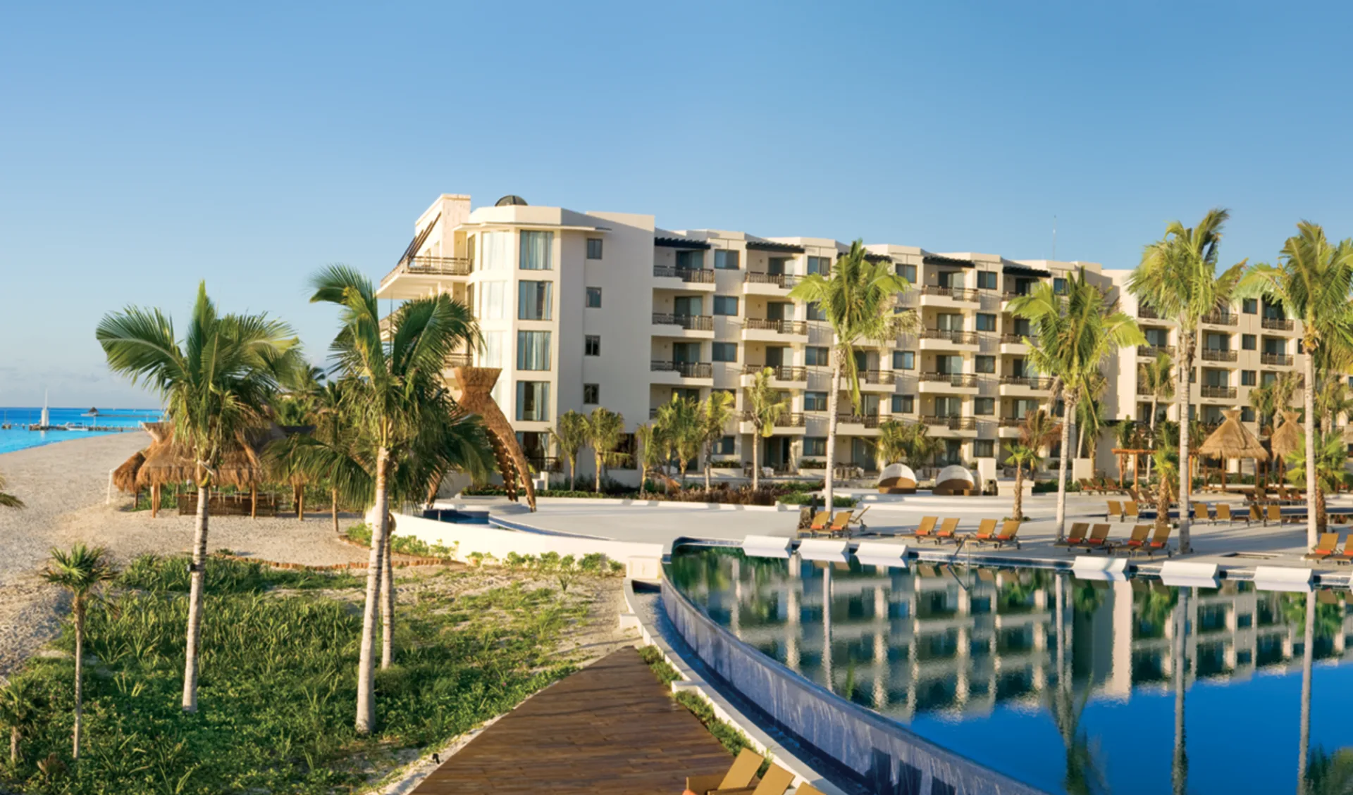 Dreams Riviera Cancun Resort & Spa in Puerto Morelos: exterior dreams riviera cancun hotel strand Dreams Riviera Cancun Resort & Spa in Puerto Morelos: exterior dreams riviera cancun hotel strand