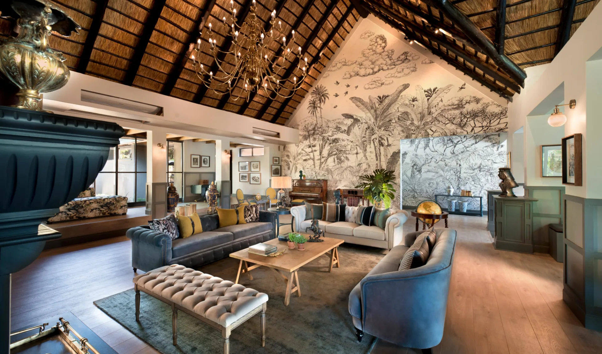 Stanley & Livingstone Hotel in Victoria Falls: Guest Lounge area Stanley & Livingstone Hotel in Victoria Falls: Guest Lounge area
