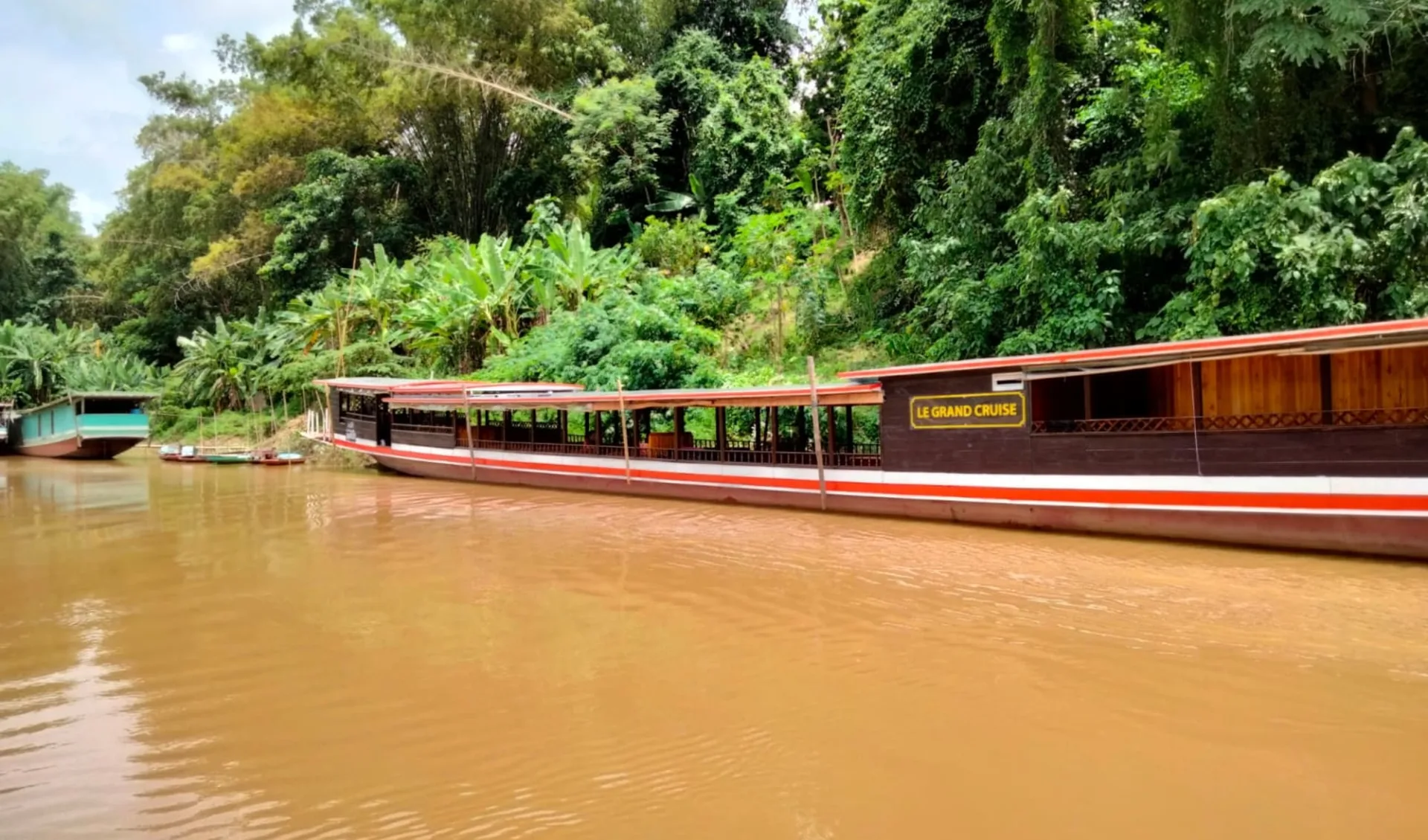 Auf dem Mekong nach Chiang Mai ab Luang Prabang: Le Grand Cruise Auf dem Mekong nach Chiang Mai ab Luang Prabang: Le Grand Cruise