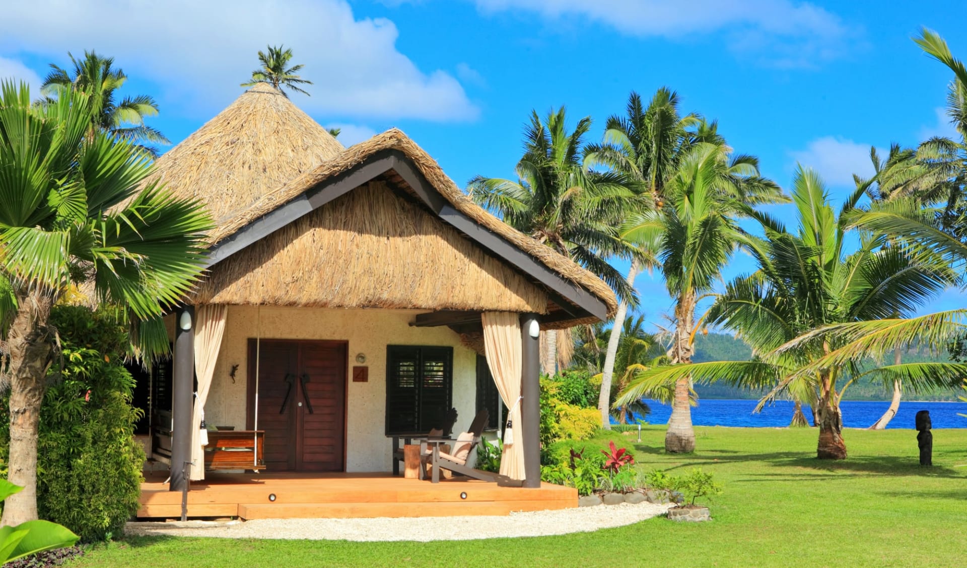 Matangi Island Resort in Taveuni: Matangi_The Bures_002_HR Matangi Island Resort in Taveuni: Matangi_The Bures_002_HR