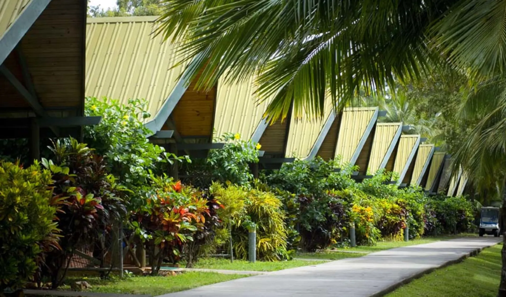 Palm Bungalows in Hamilton Island: Palm Bungalows Exterior Palm Bungalows in Hamilton Island: Palm Bungalows Exterior