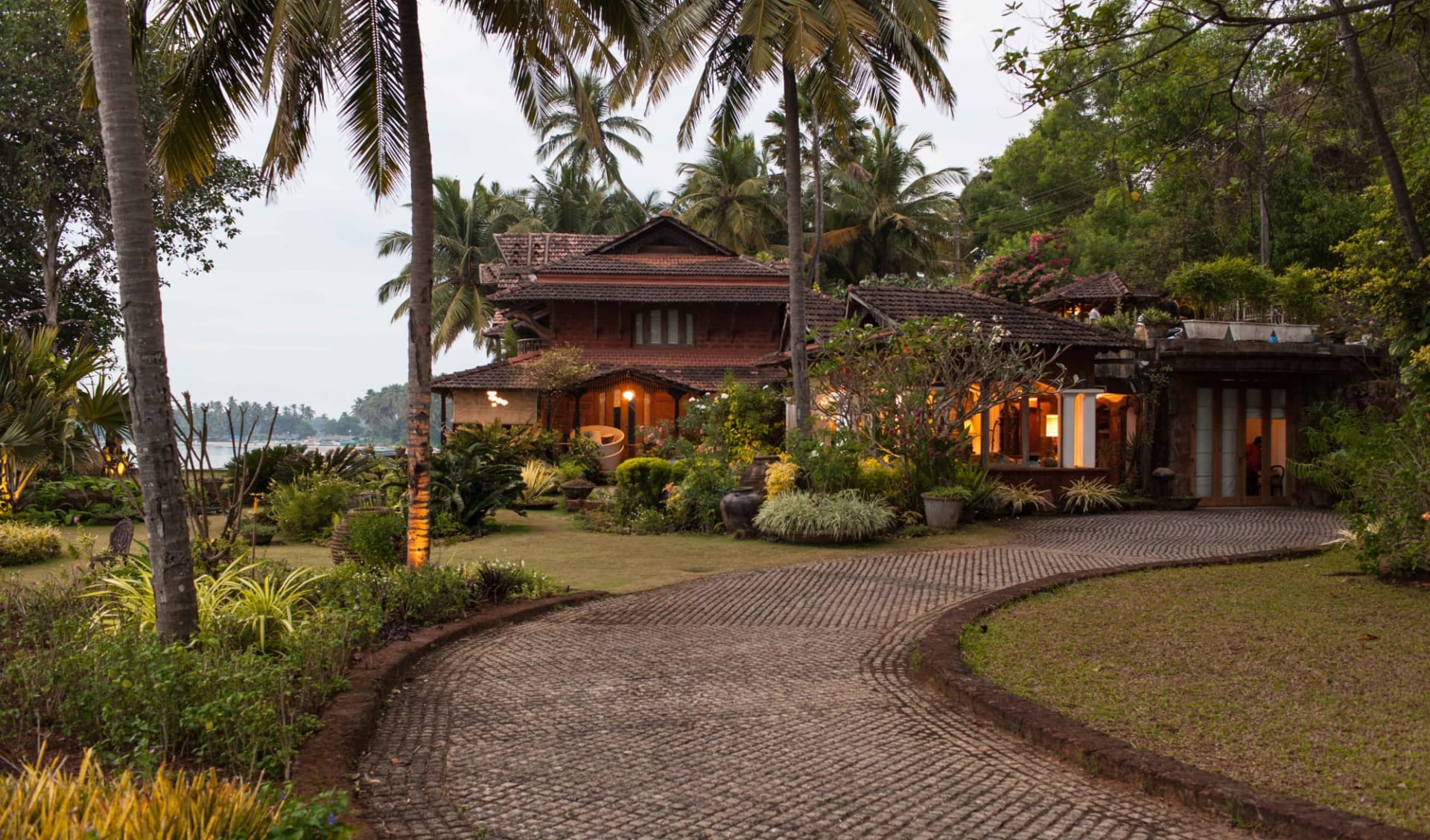 Ahilya by the Sea in Goa: Walkway Ahilya by the Sea in Goa: Walkway