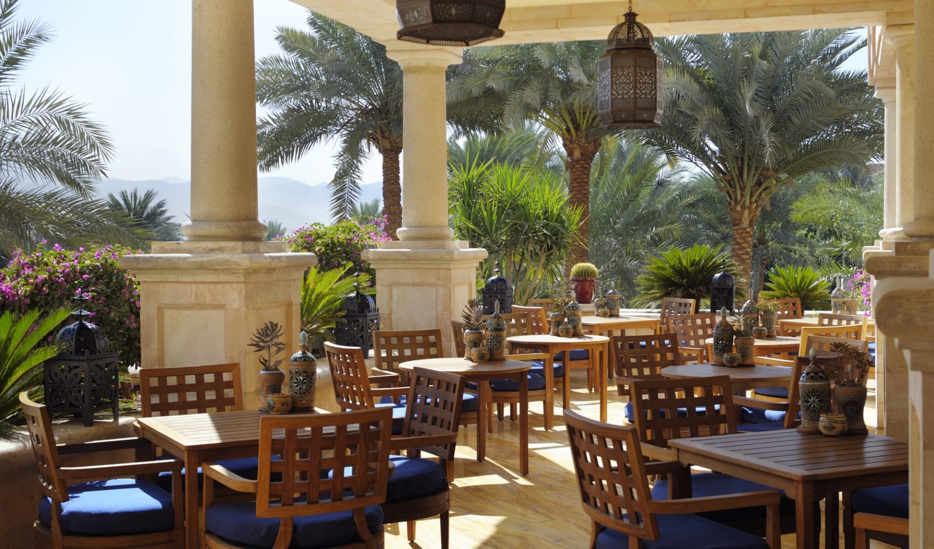 Mövenpick Resort & Residences Aqaba: f&b: Mövenpick Resort & Residences Aqaba: f&b: