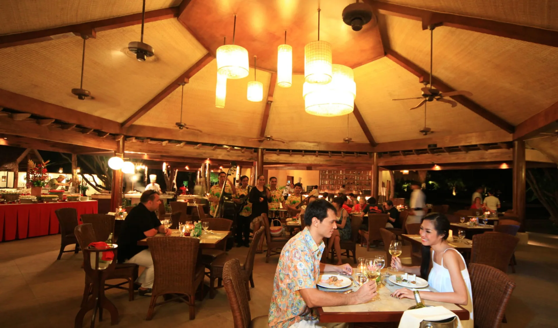 Bluewater Maribago Beach Resort in Cebu:  Allegro Restaurant