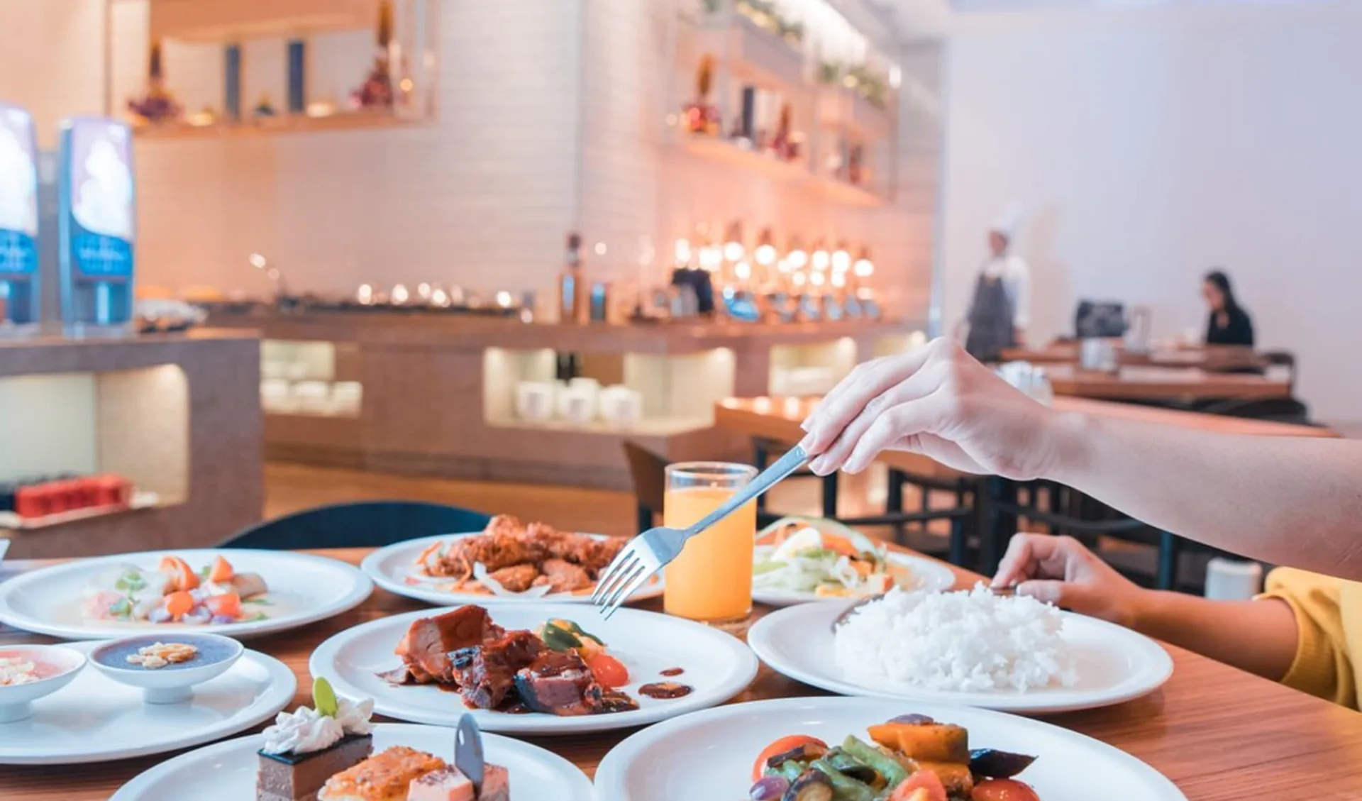 Holiday Inn Express Manila Newport City: free-express-start-buffet Holiday Inn Express Manila Newport City: free-express-start-buffet