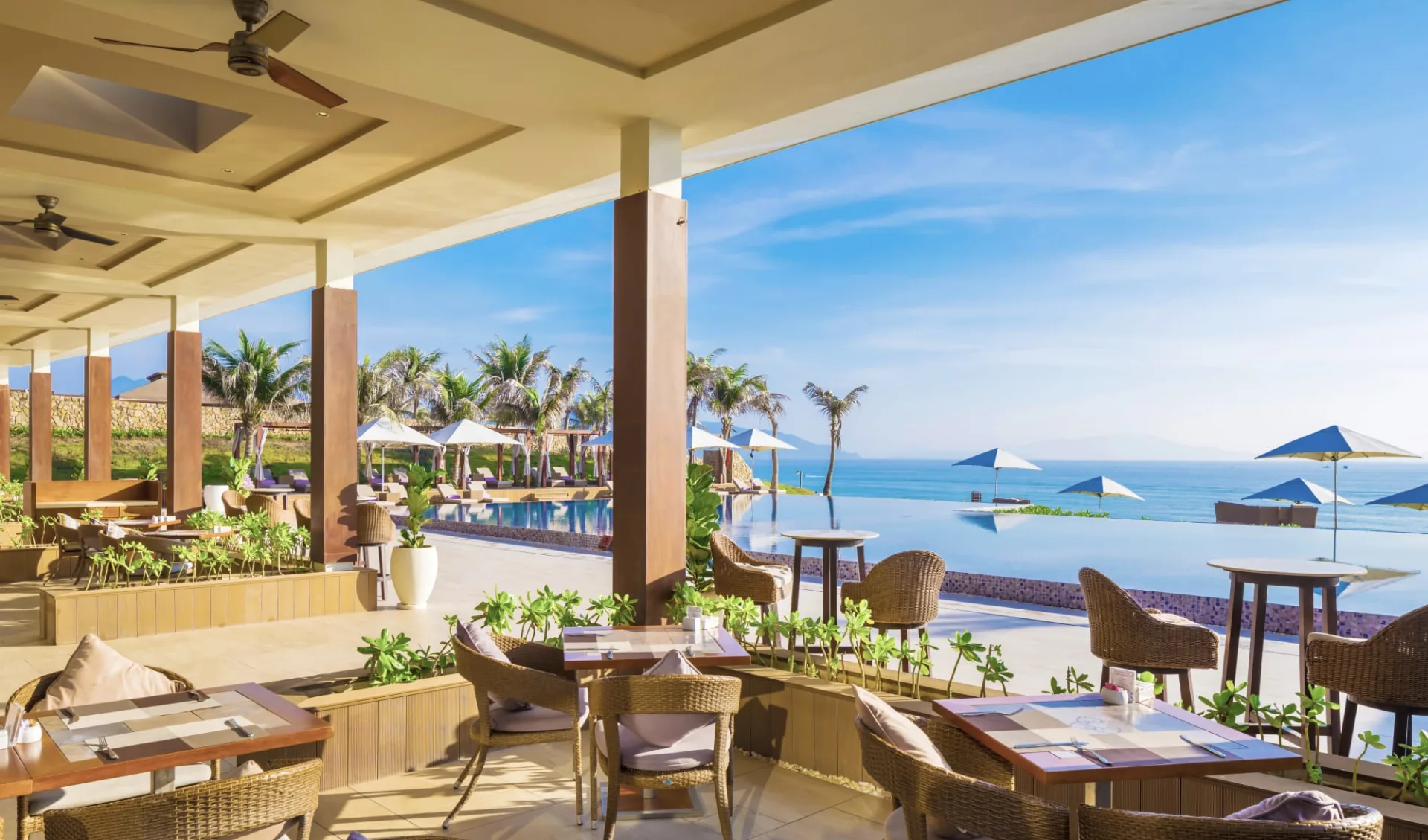 Fusion Resort Cam Ranh in Nha Trang: Fresh Restaurant Fusion Resort Cam Ranh in Nha Trang: Fresh Restaurant