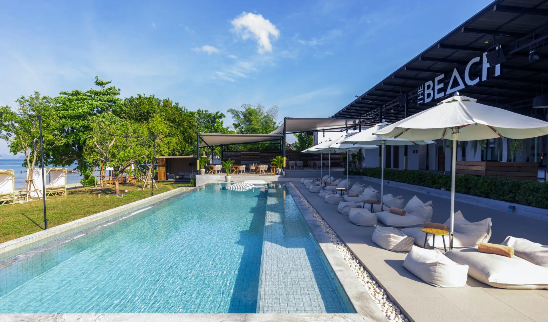 Varana Krabi: pool: The Beach Club Varana Krabi: pool: The Beach Club