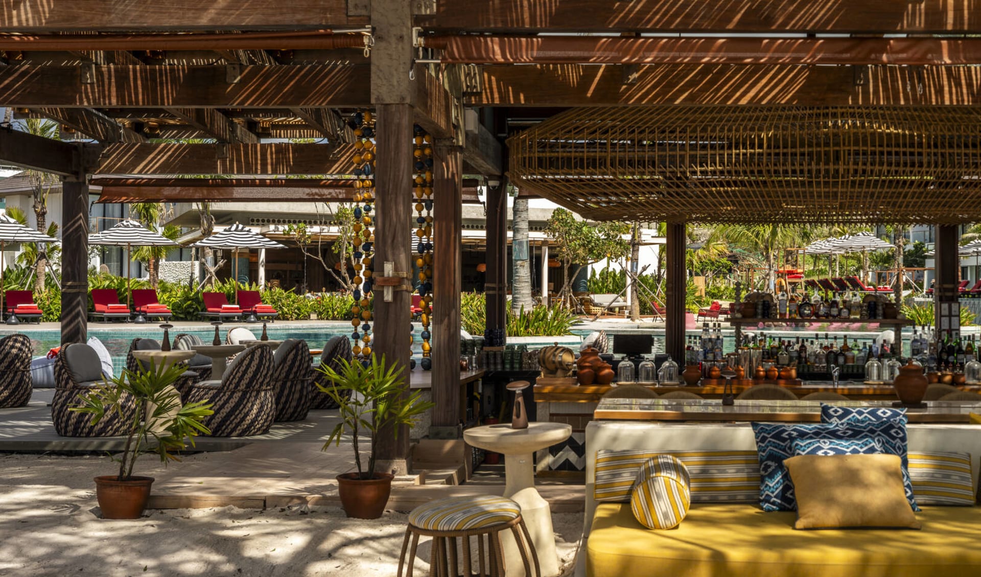 South Palms Resort & Spa Panglao - MGallery Collection in Bohol: Sirenna Bar South Palms Resort & Spa Panglao - MGallery Collection in Bohol: Sirenna Bar