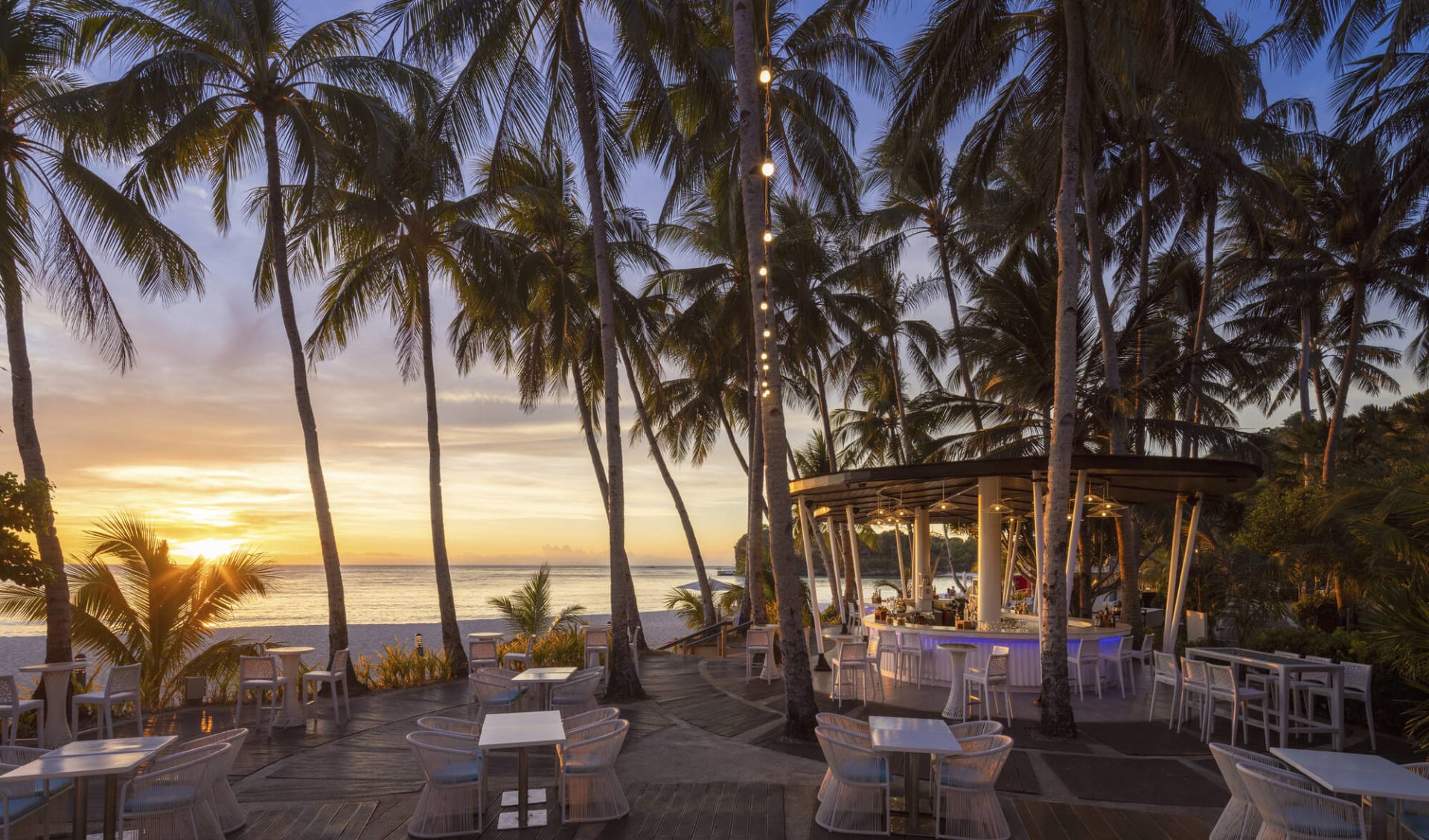 Mövenpick Resort & Spa Boracay: Sol Marina Beach Club Mövenpick Resort & Spa Boracay: Sol Marina Beach Club
