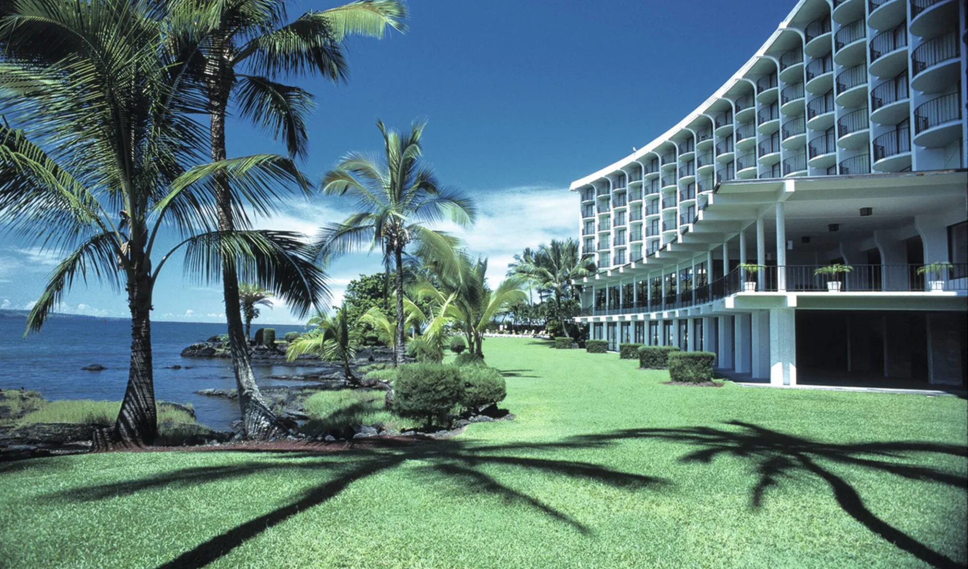 Castle Hilo Hawaiian Hotel: facilities castle hilo hawaiian hotel garten meer palme Castle Hilo Hawaiian Hotel: facilities castle hilo hawaiian hotel garten meer palme