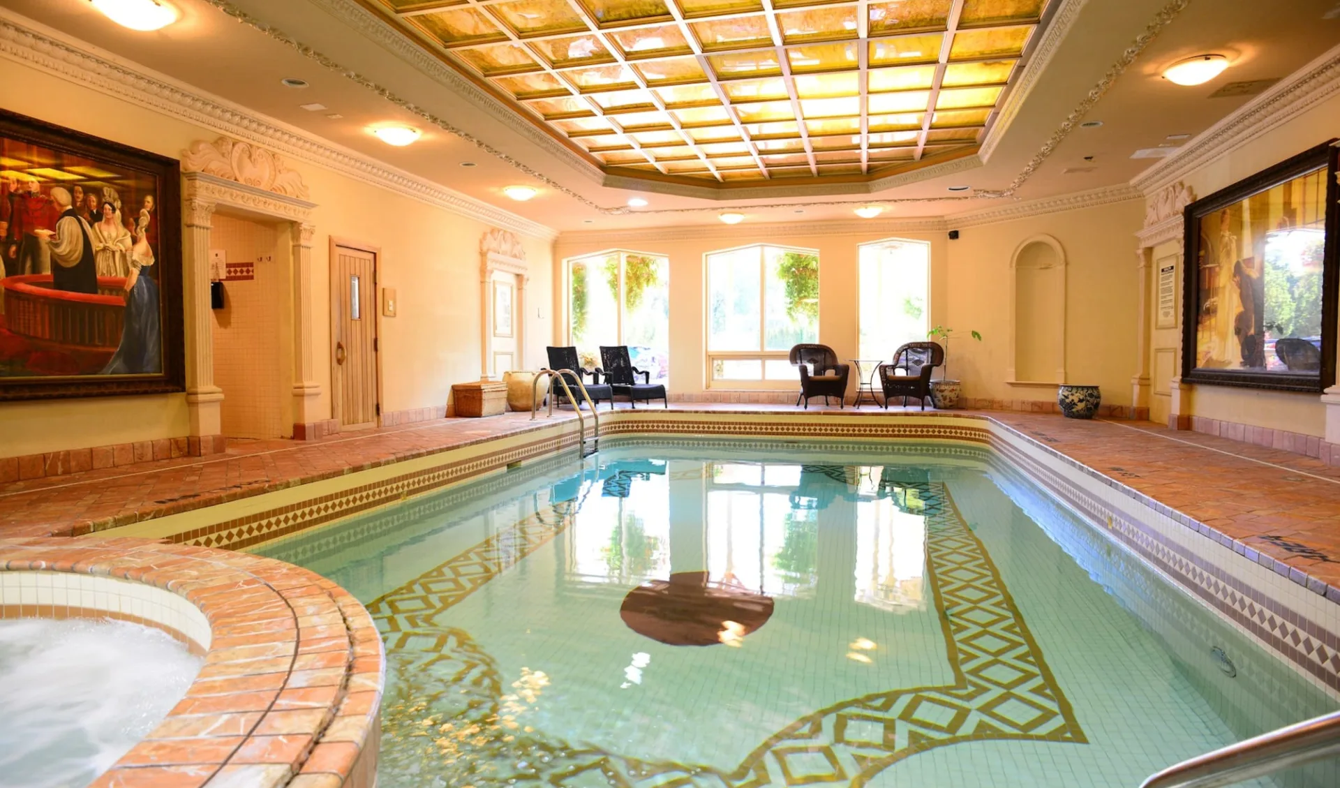 Prince of Wales in Niagara on the Lake: Pool Prince of Wales in Niagara on the Lake: Pool