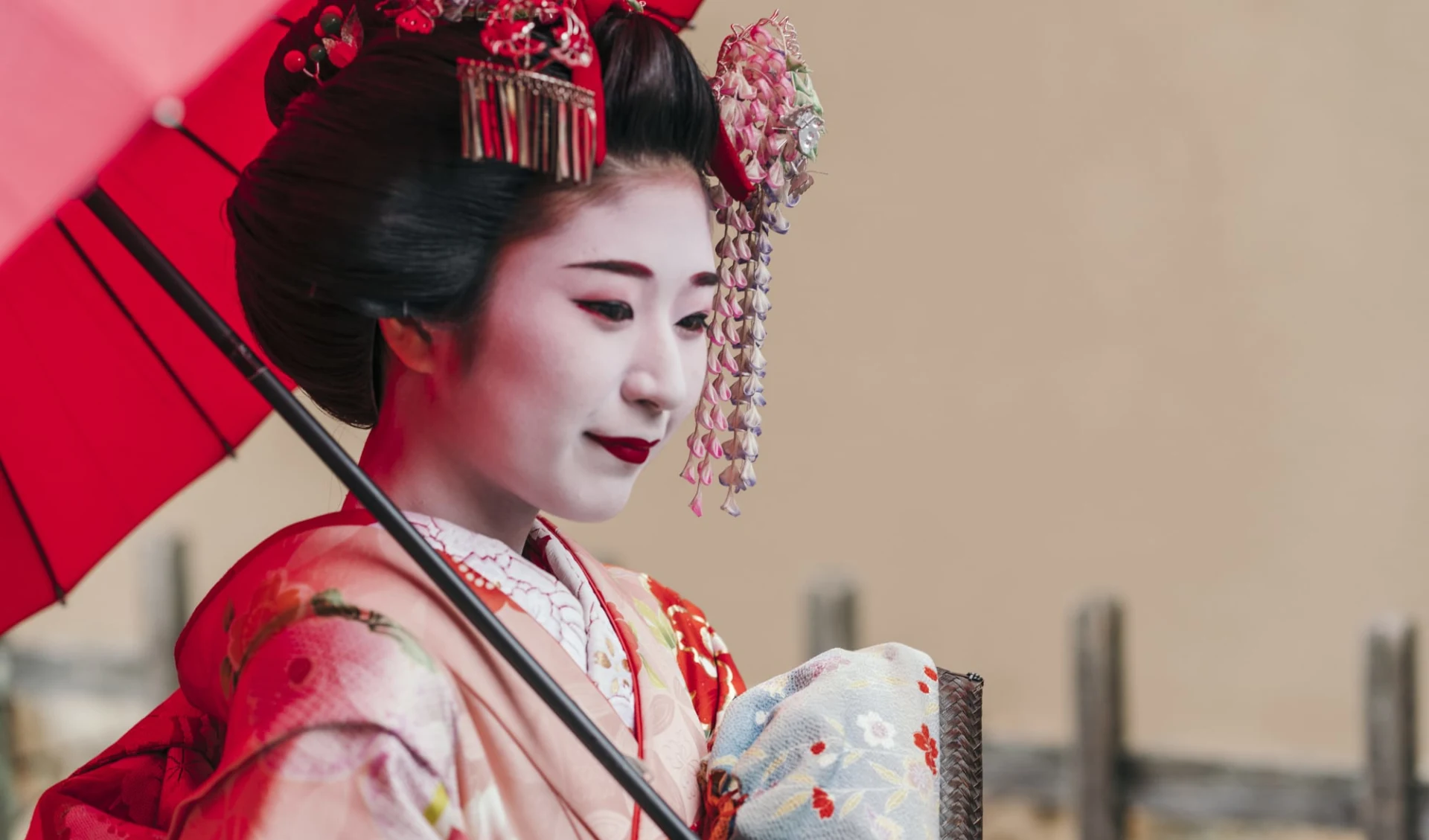 Gruppenreise «Best of Japan» ab Tokio: Geisha Portrait Gruppenreise «Best of Japan» ab Tokio: Geisha Portrait