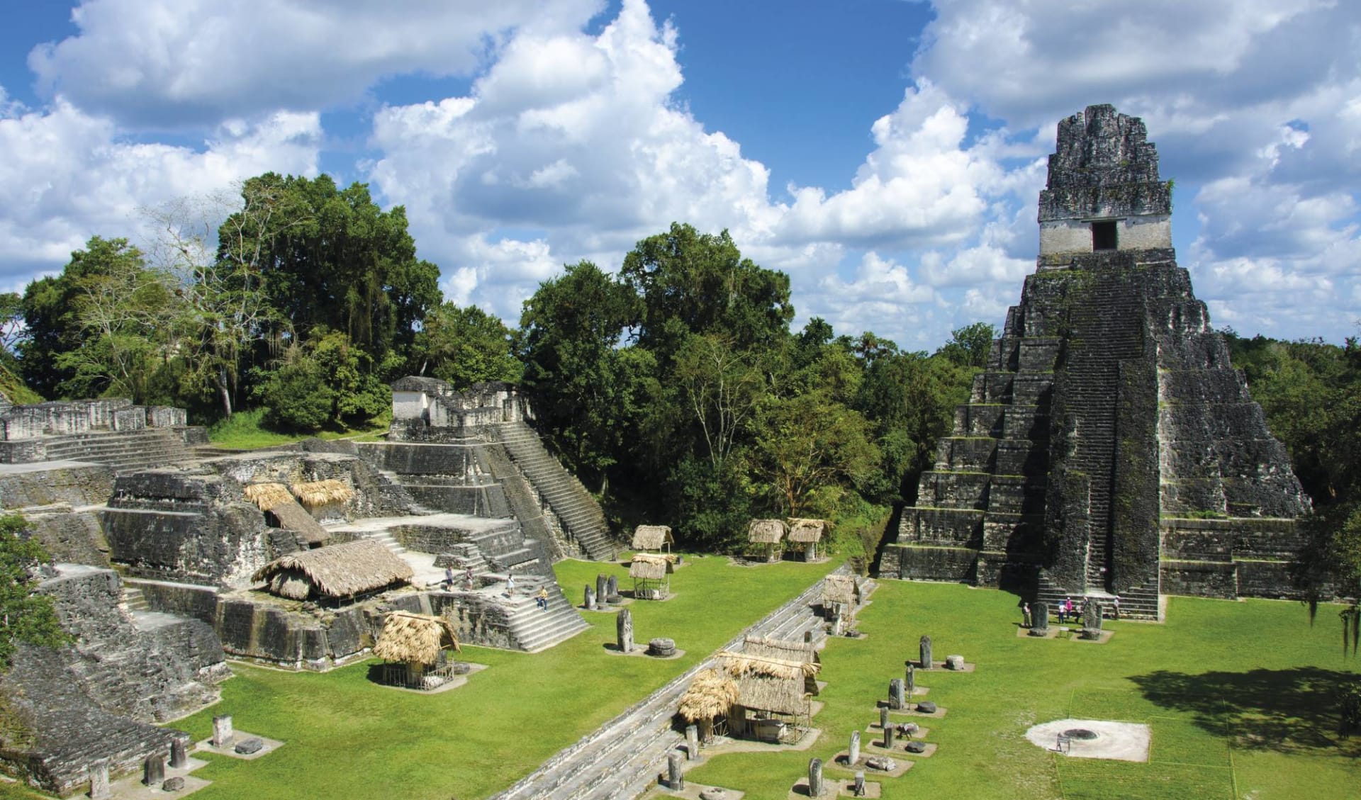 Gruppenreise Höhepunkte Guatemalas ab Guatemala City: Guatemala - Ruinen von Tikal Gruppenreise Höhepunkte Guatemalas ab Guatemala City: Guatemala - Ruinen von Tikal