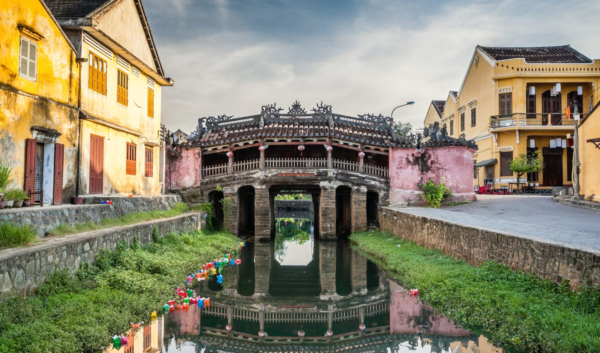 Glanzlichter Vietnams - von Hanoi nach Saigon: Hoi An Japanese Bridge Glanzlichter Vietnams - von Hanoi nach Saigon: Hoi An Japanese Bridge