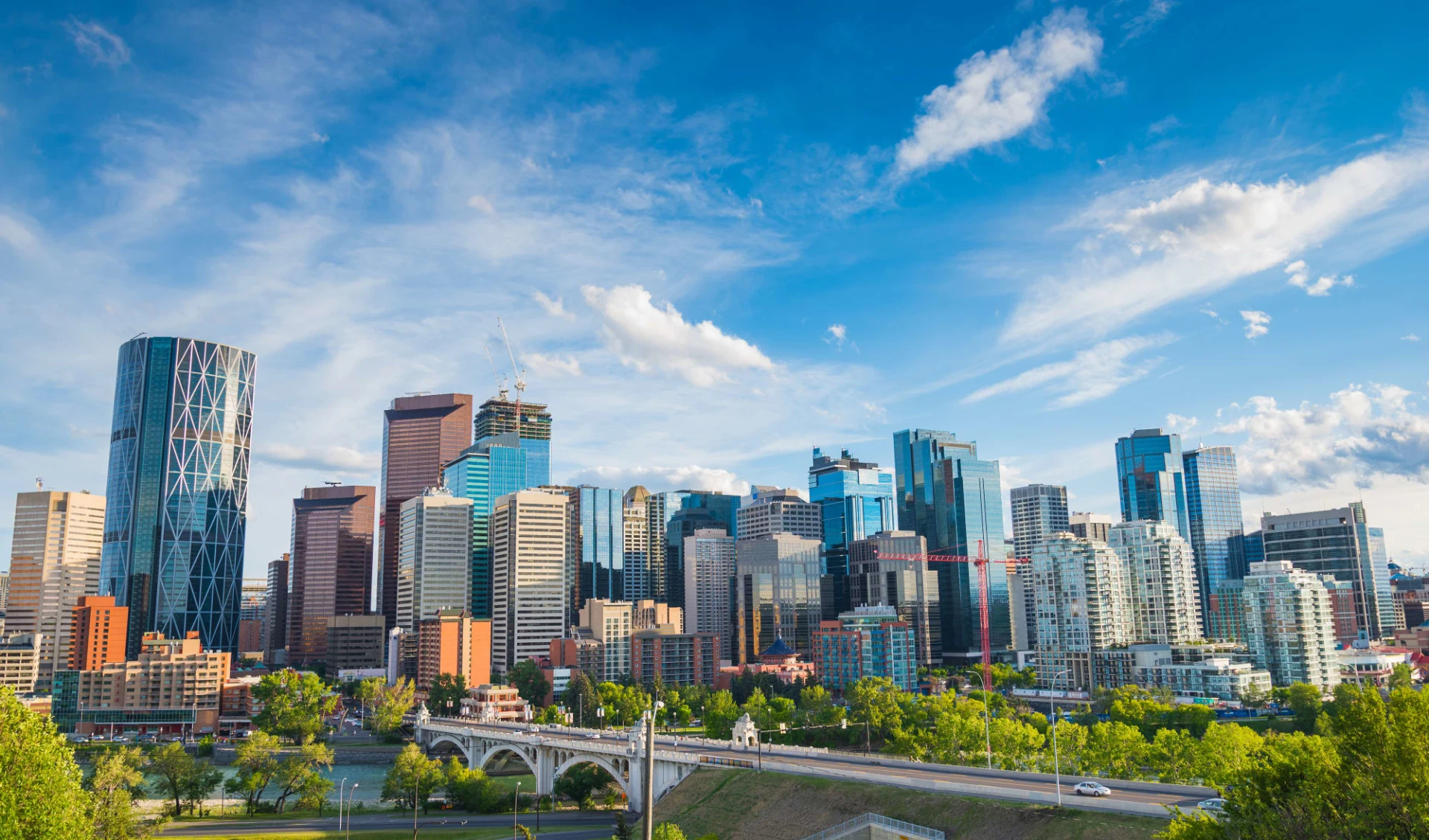 Abenteuer Northwest Territories ab Edmonton: Kanada - Calgary - Skyline Abenteuer Northwest Territories ab Edmonton: Kanada - Calgary - Skyline