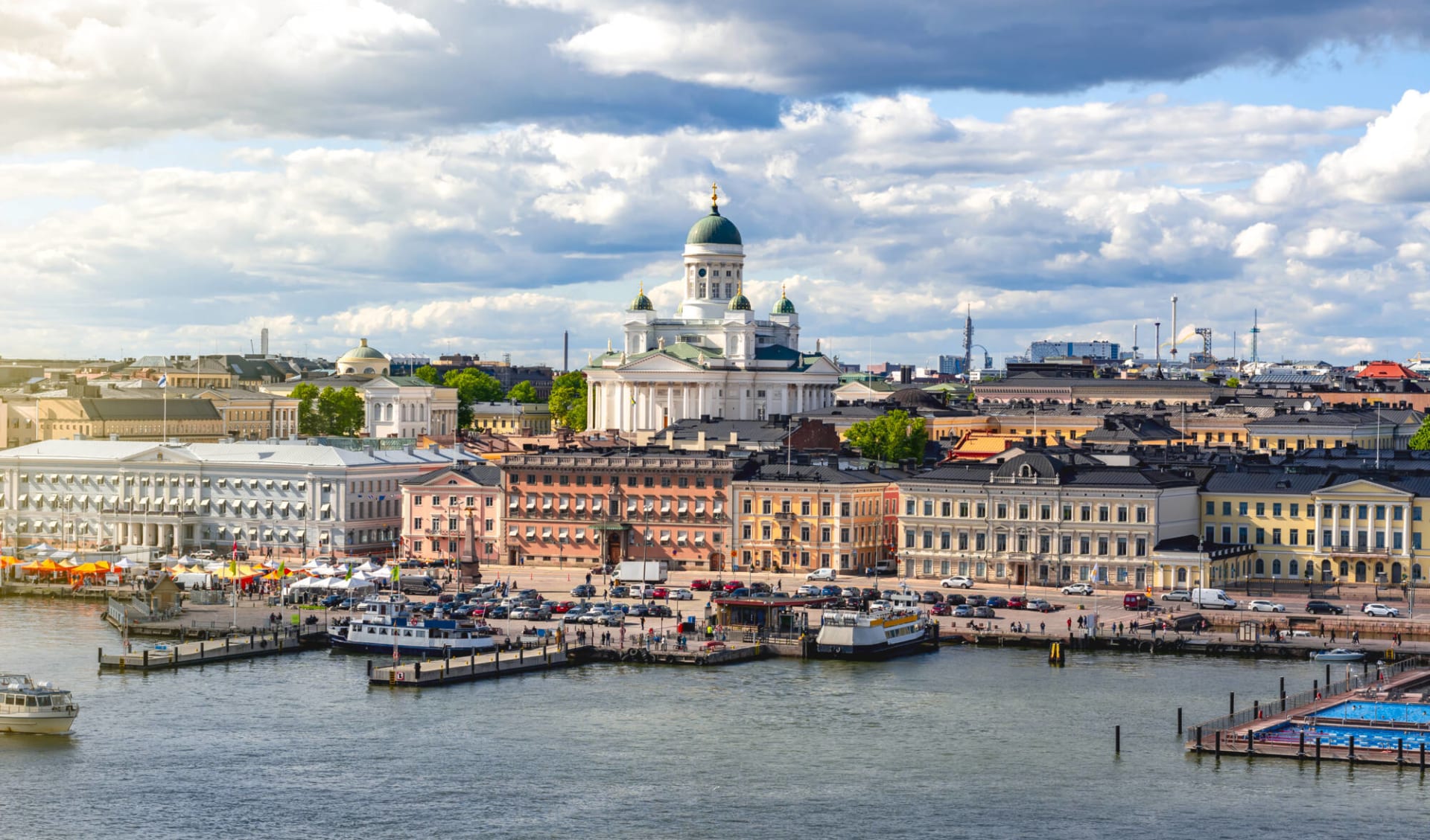 Der Klassiker "Ins Reich der Mitternachtssonne" ab Helsinki: Kathedrale in Helsinki