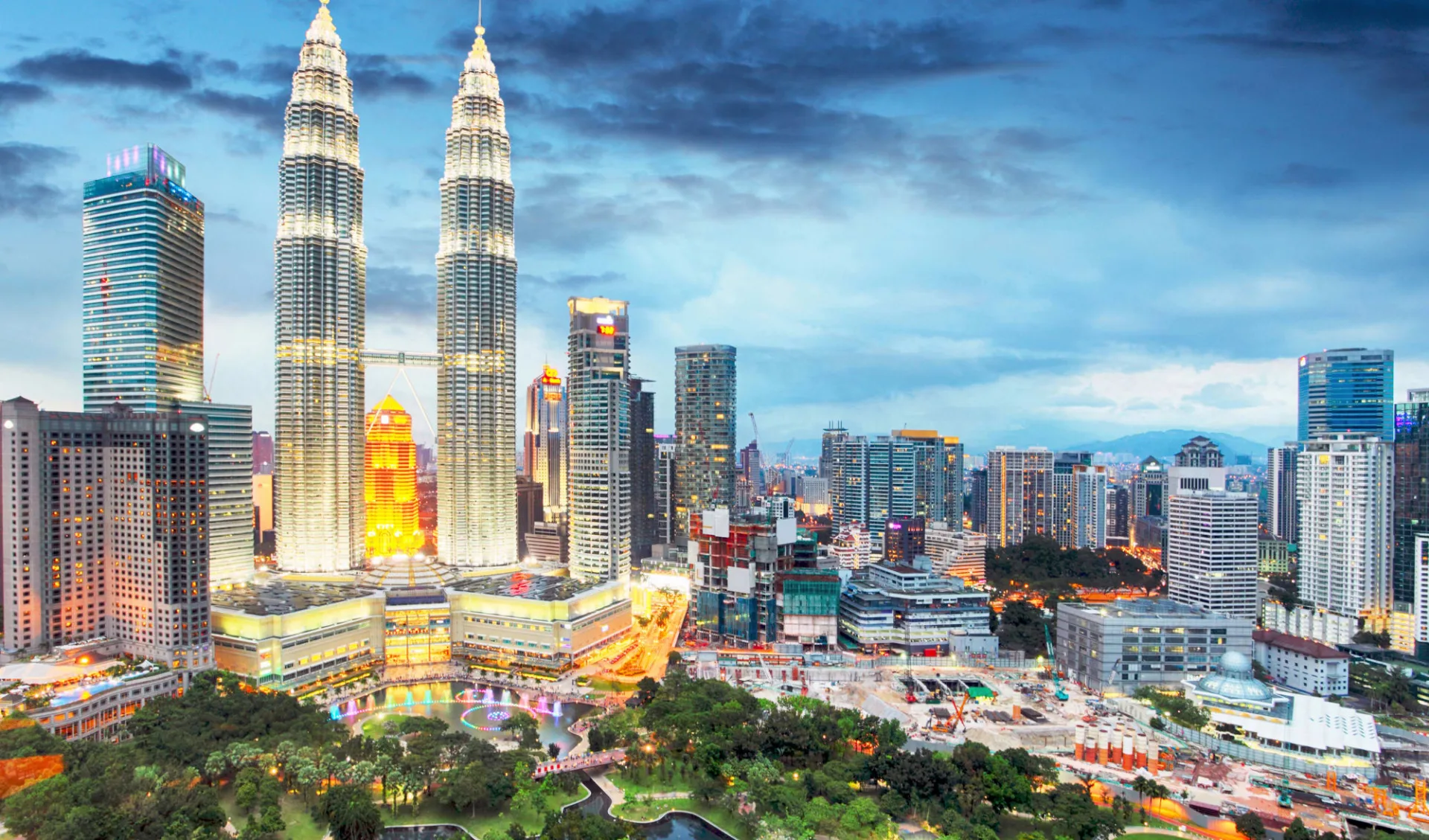 Mietwagen Rundreise Malaysia ab Kuala Lumpur: Kuala Lumpur skyline Mietwagen Rundreise Malaysia ab Kuala Lumpur: Kuala Lumpur skyline