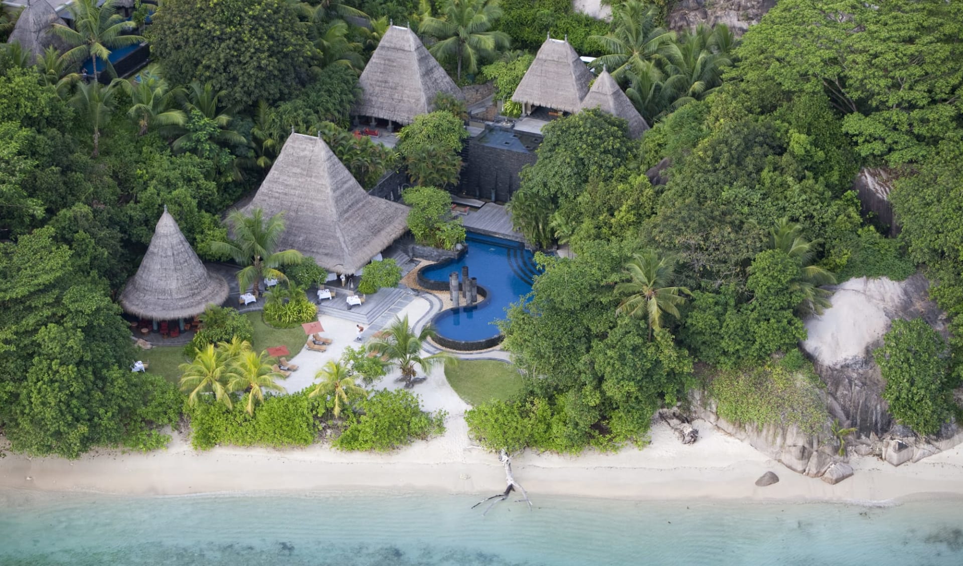 Anantara Maia Seychelles Villas in Mahé: exterior: Anantara Maia Seychelles Villas in Mahé: exterior: