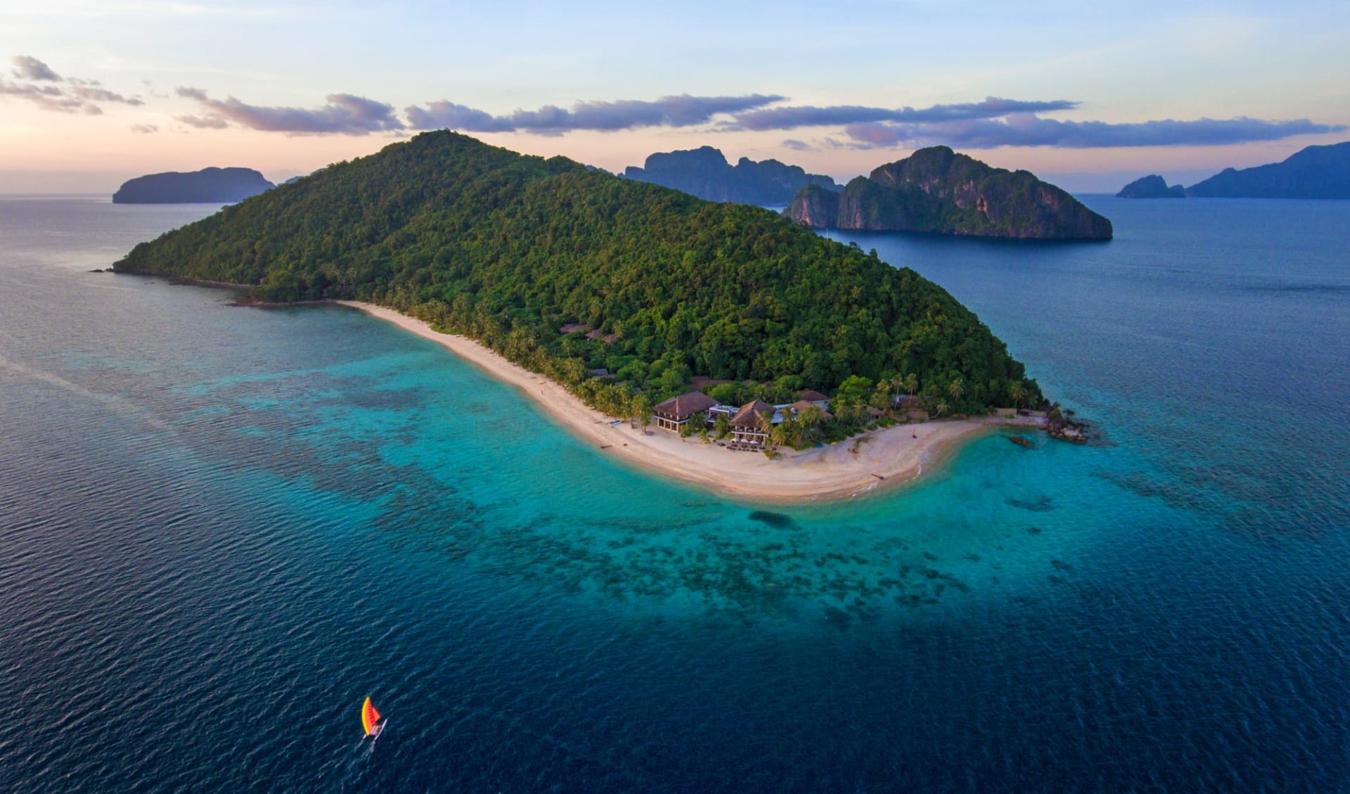 El Nido Resorts Pangulasian Island in Palawan: Aerial View El Nido Resorts Pangulasian Island in Palawan: Aerial View