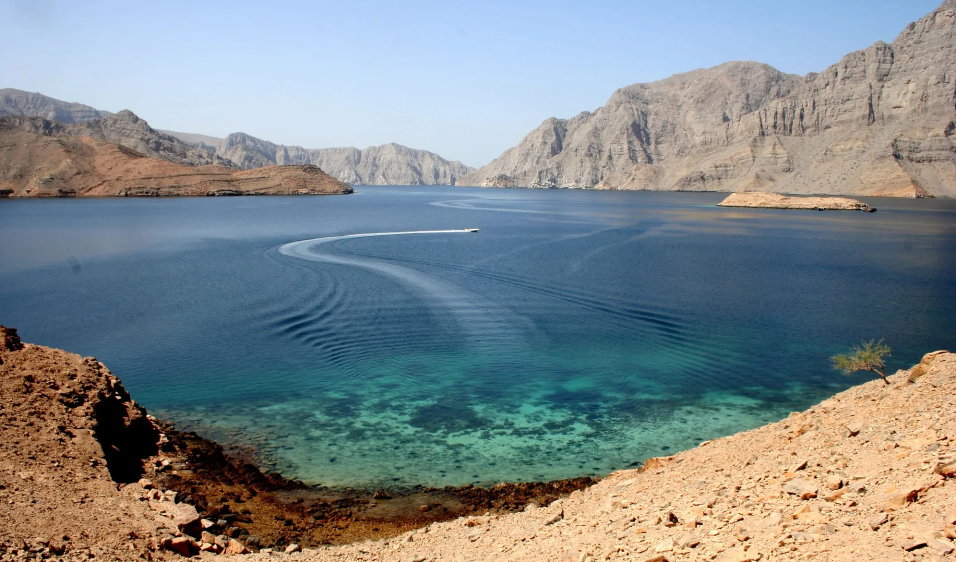 Omanische Exklave Musandam ab Muscat: Musandam - Oman Omanische Exklave Musandam ab Muscat: Musandam - Oman