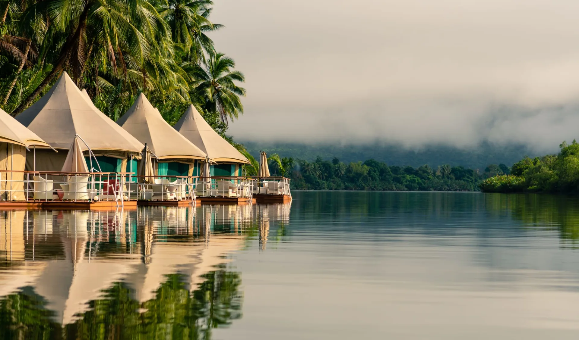 Canvas & Orchids Retreat Package ab Phnom Penh: opinion: Floating Tents at Canvas & Orchids Retreat Canvas & Orchids Retreat Package ab Phnom Penh: opinion: Floating Tents at Canvas & Orchids Retreat
