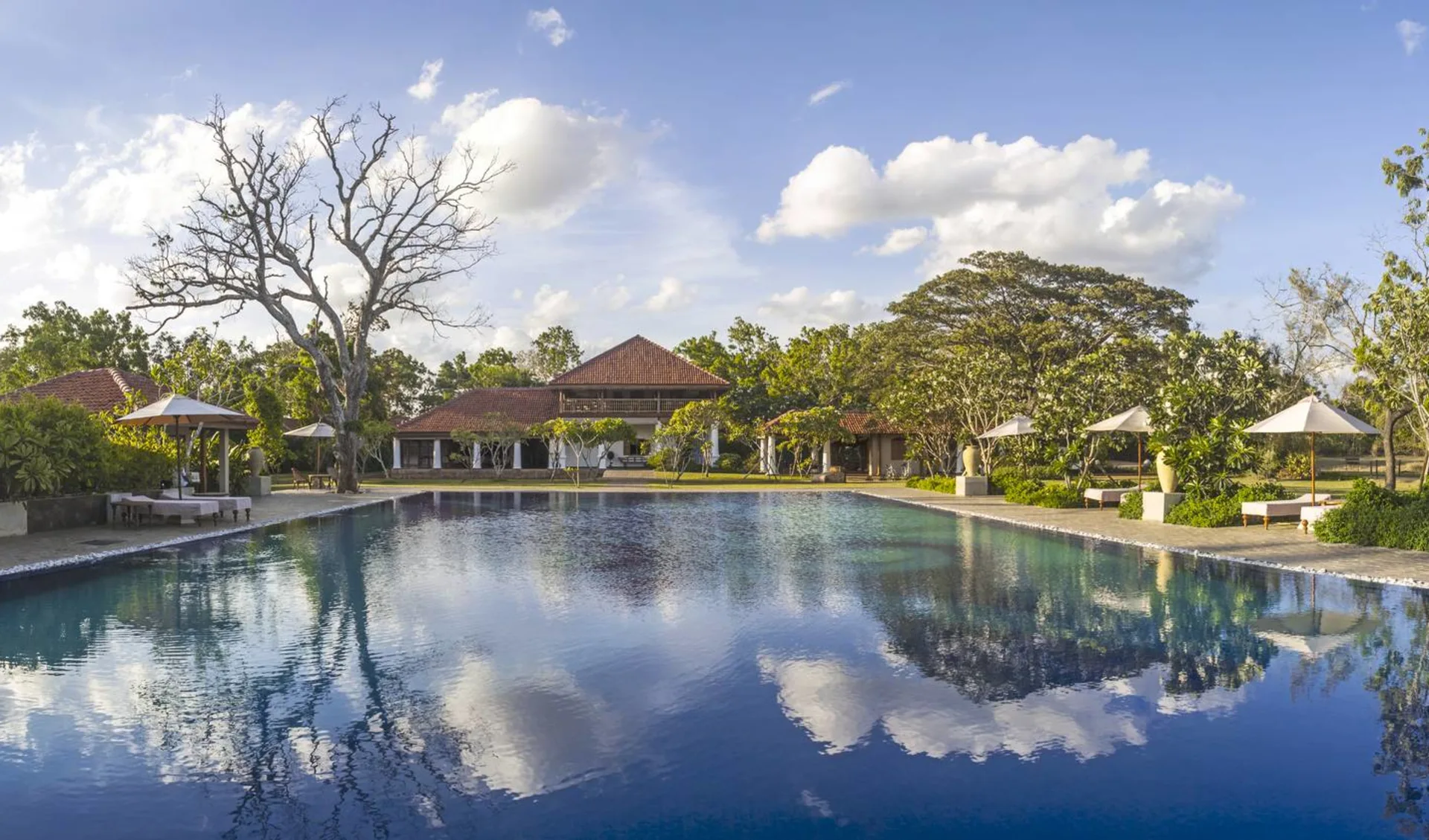Uga Ulagalla in Anuradhapura: pool: Uga Ulagalla in Anuradhapura: pool: