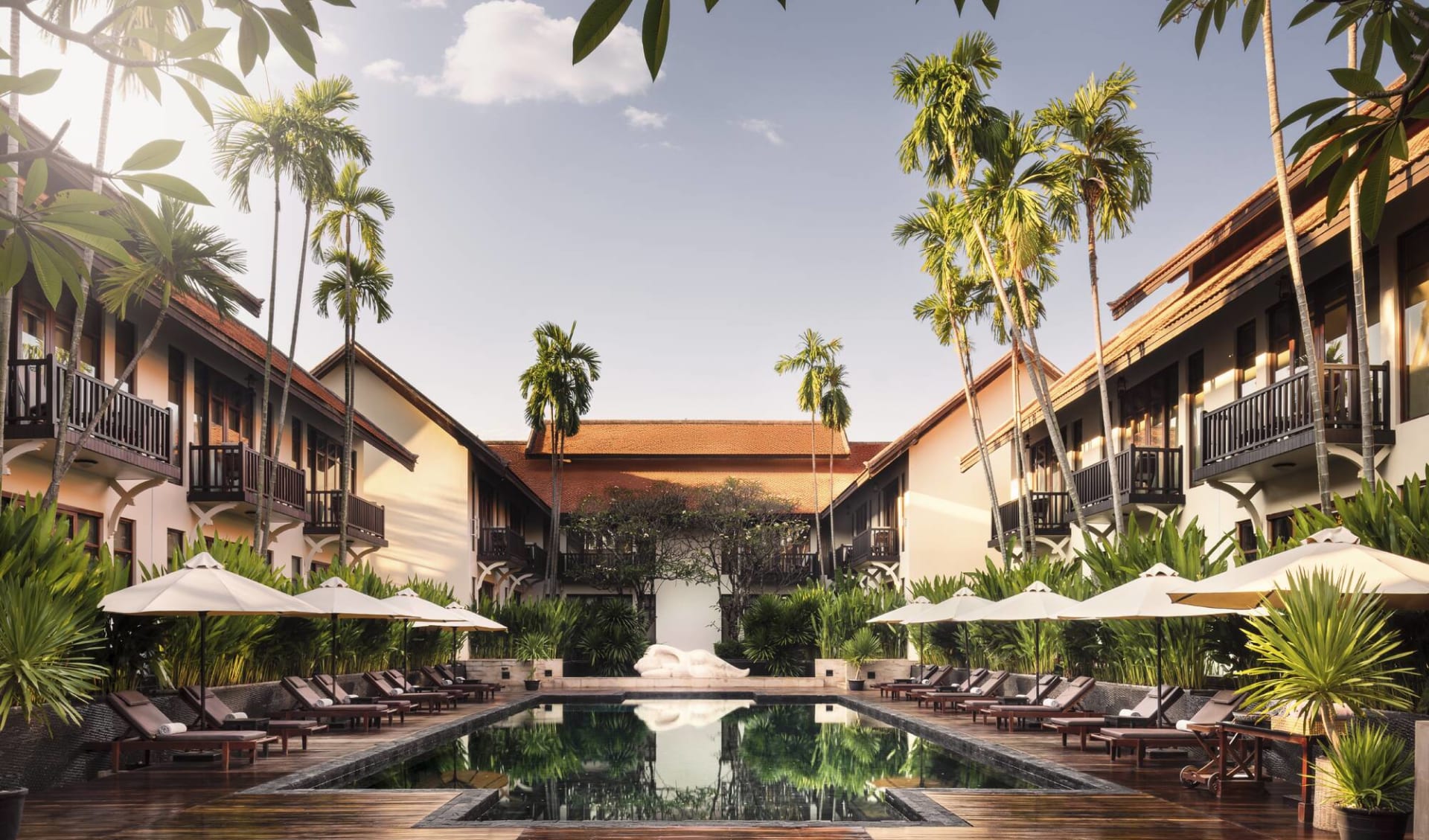Anantara Angkor Resort in Siem Reap:  Pool