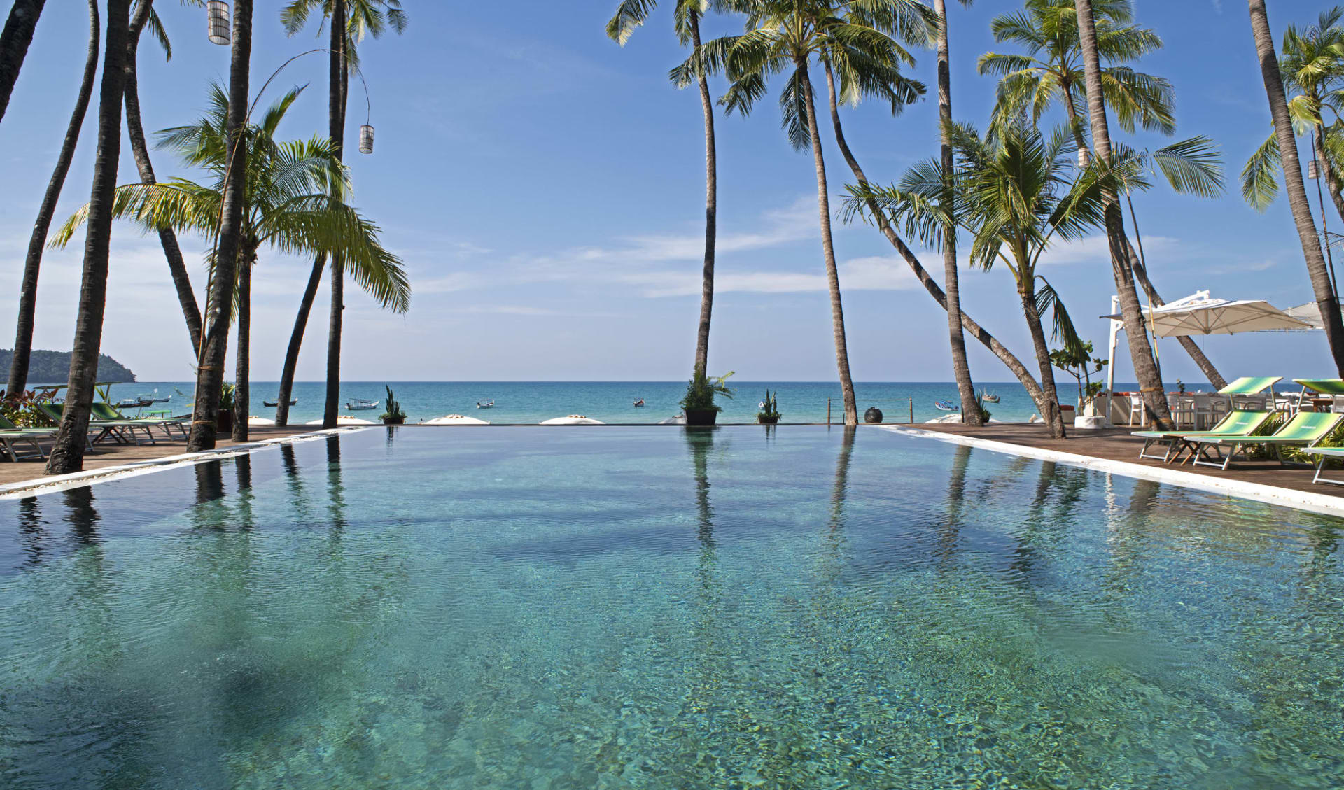 Art of Sand Resort in Ngapali: Swimming Pool Art of Sand Resort in Ngapali: Swimming Pool