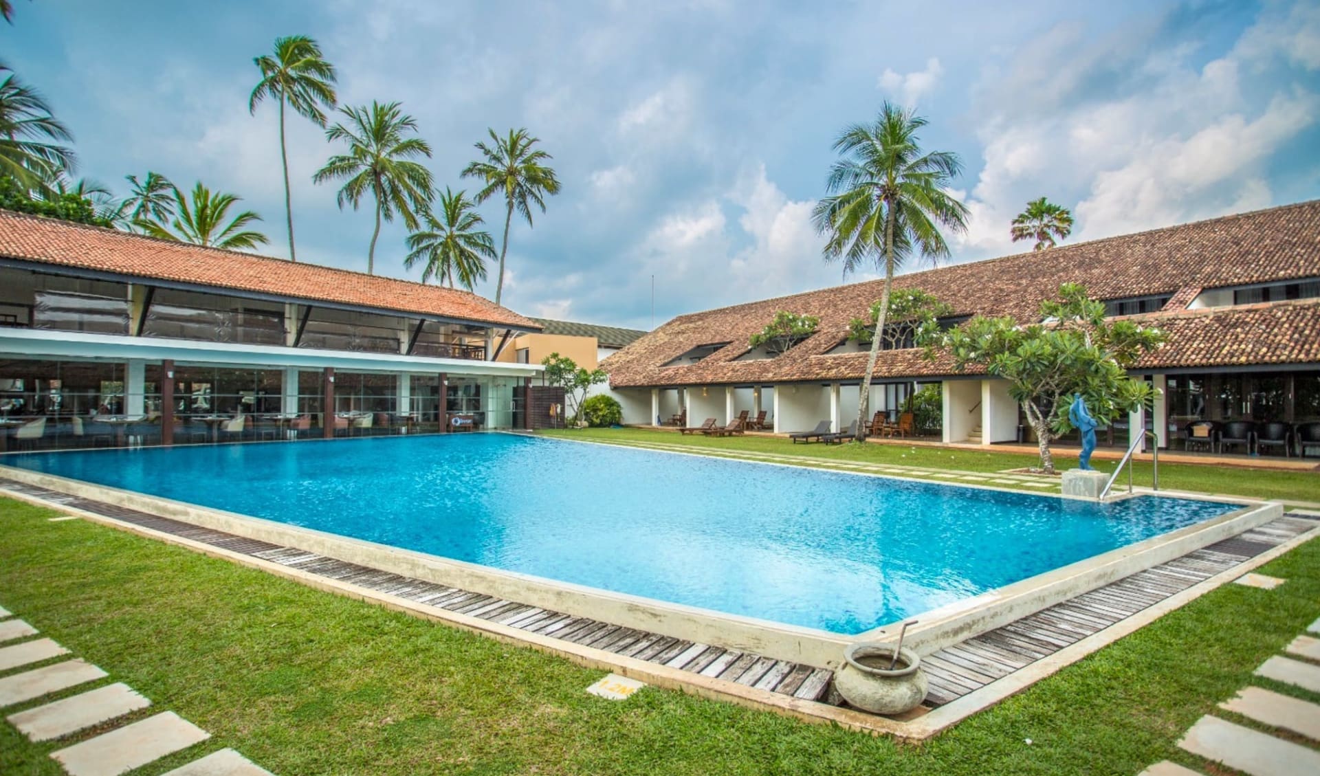 Thaala Bentota Resort:  Swimmingpool