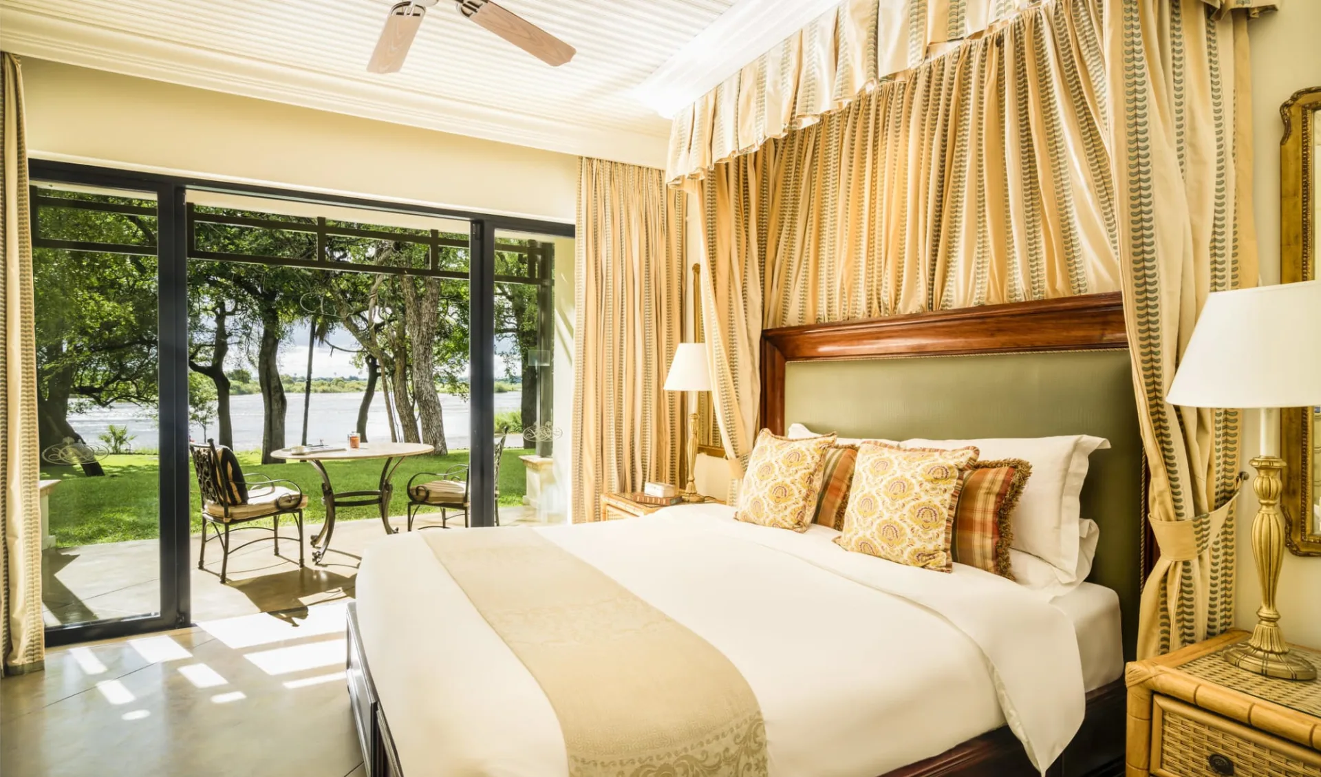 Royal Livingstone Hotel by ANANTARA: Accommodation Royal Livingstone Hotel by ANANTARA: Accommodation