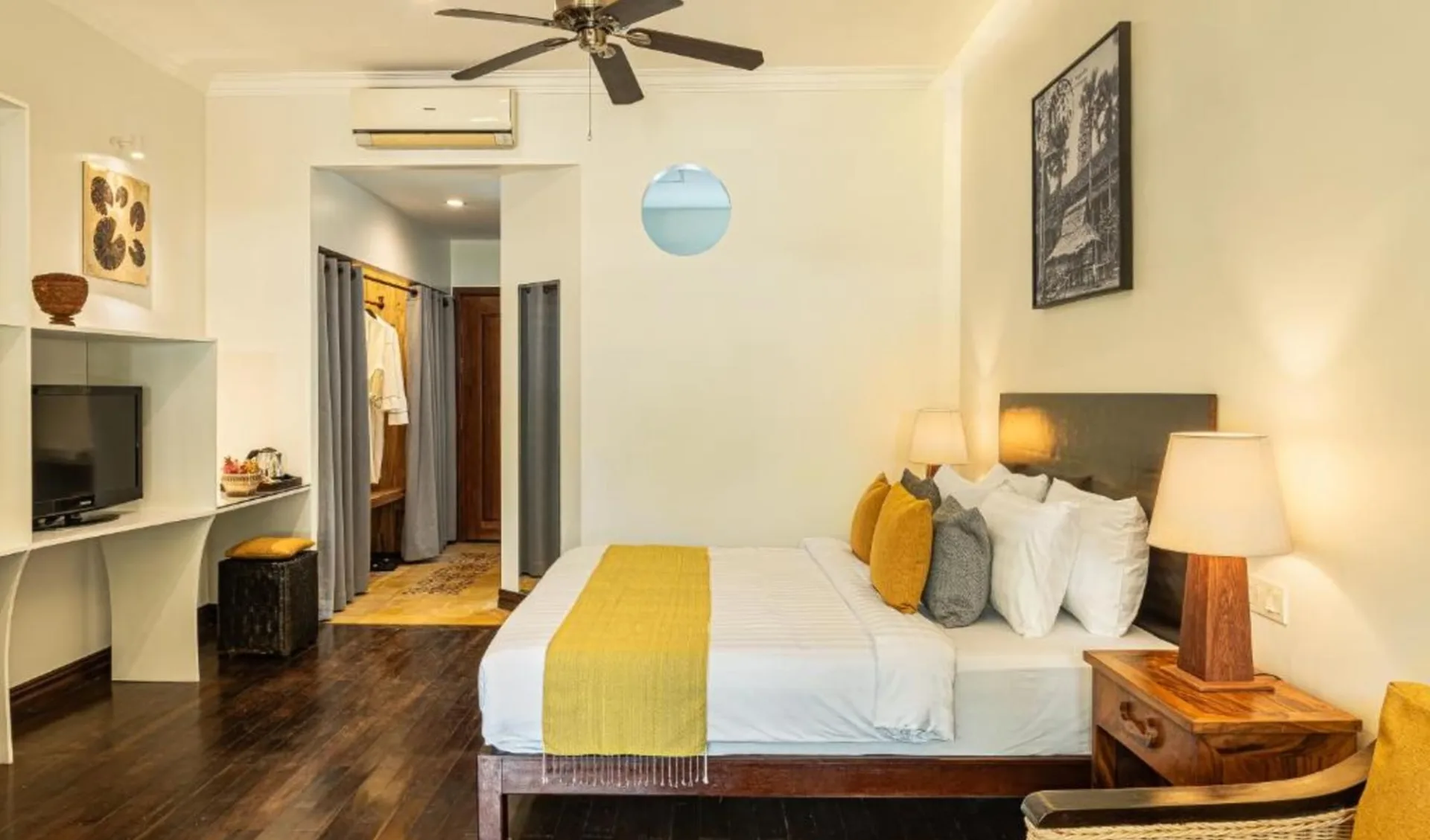 Pavillon d'Orient in Siem Reap:  Executive | bedroom