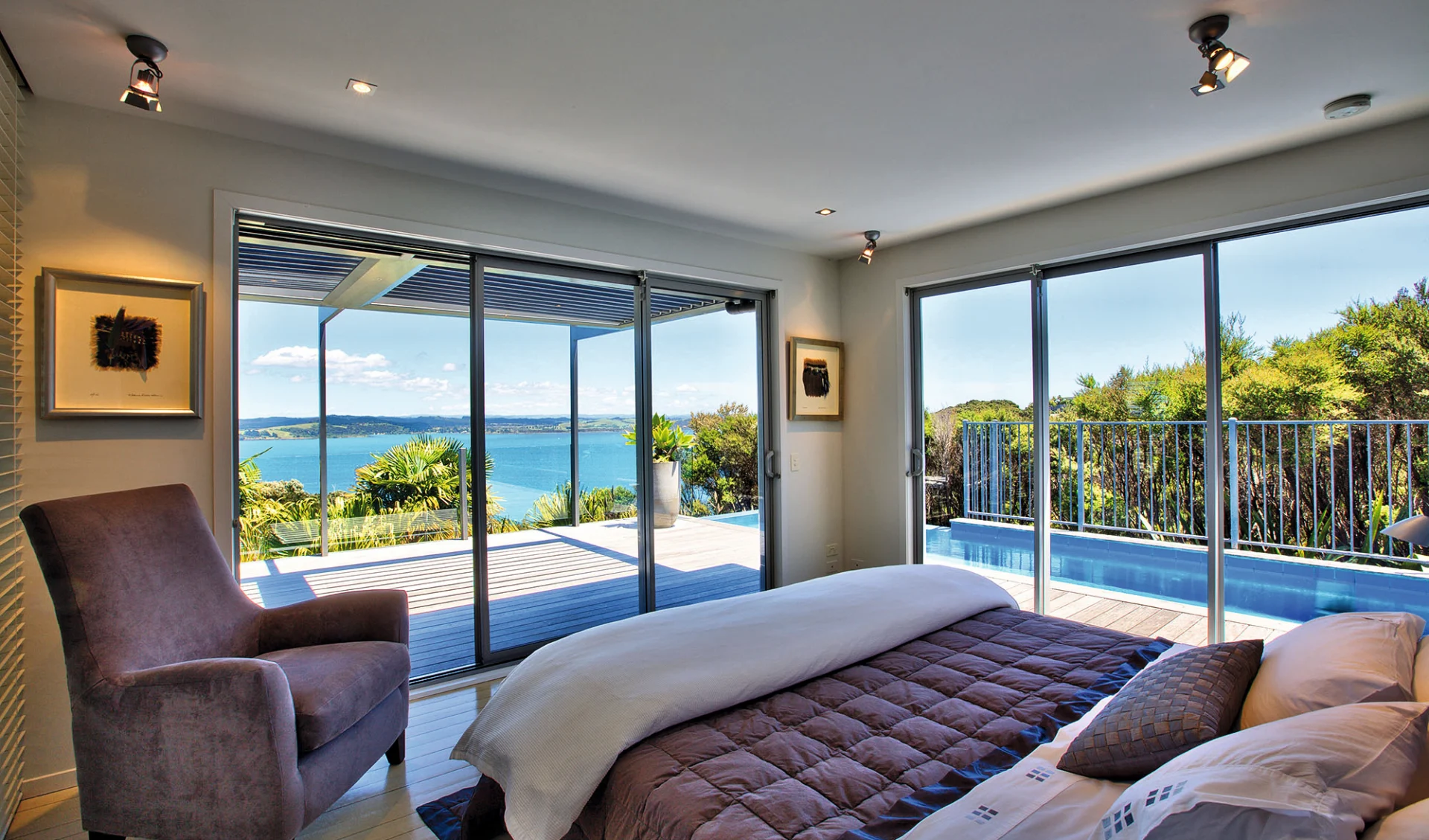 Eagles Nest in Russell: Eagles Nest - Eyrie Villa Eagles Nest in Russell: Eagles Nest - Eyrie Villa